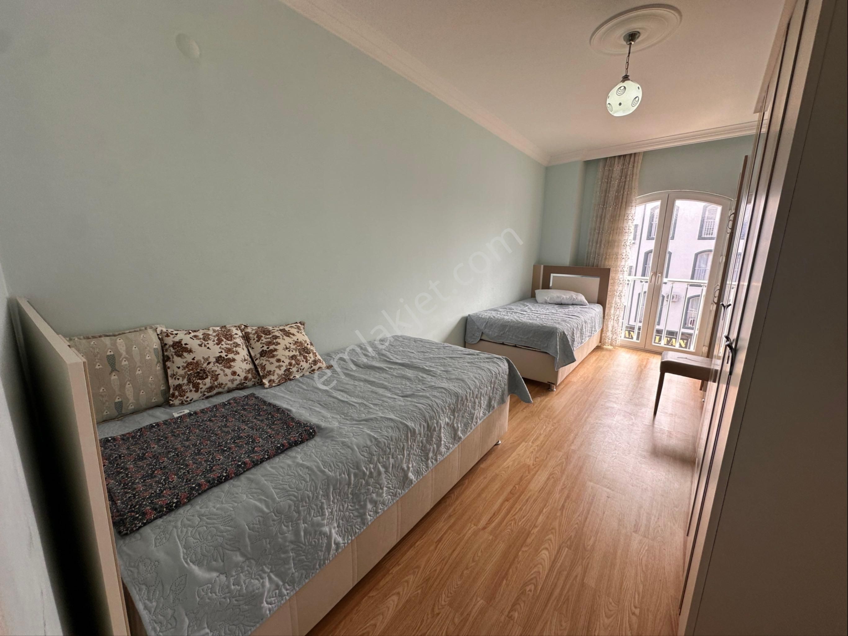 Didim'de Bulvara Sıfır Konumda 3+1 Eşyalı Daire - Görsel 13