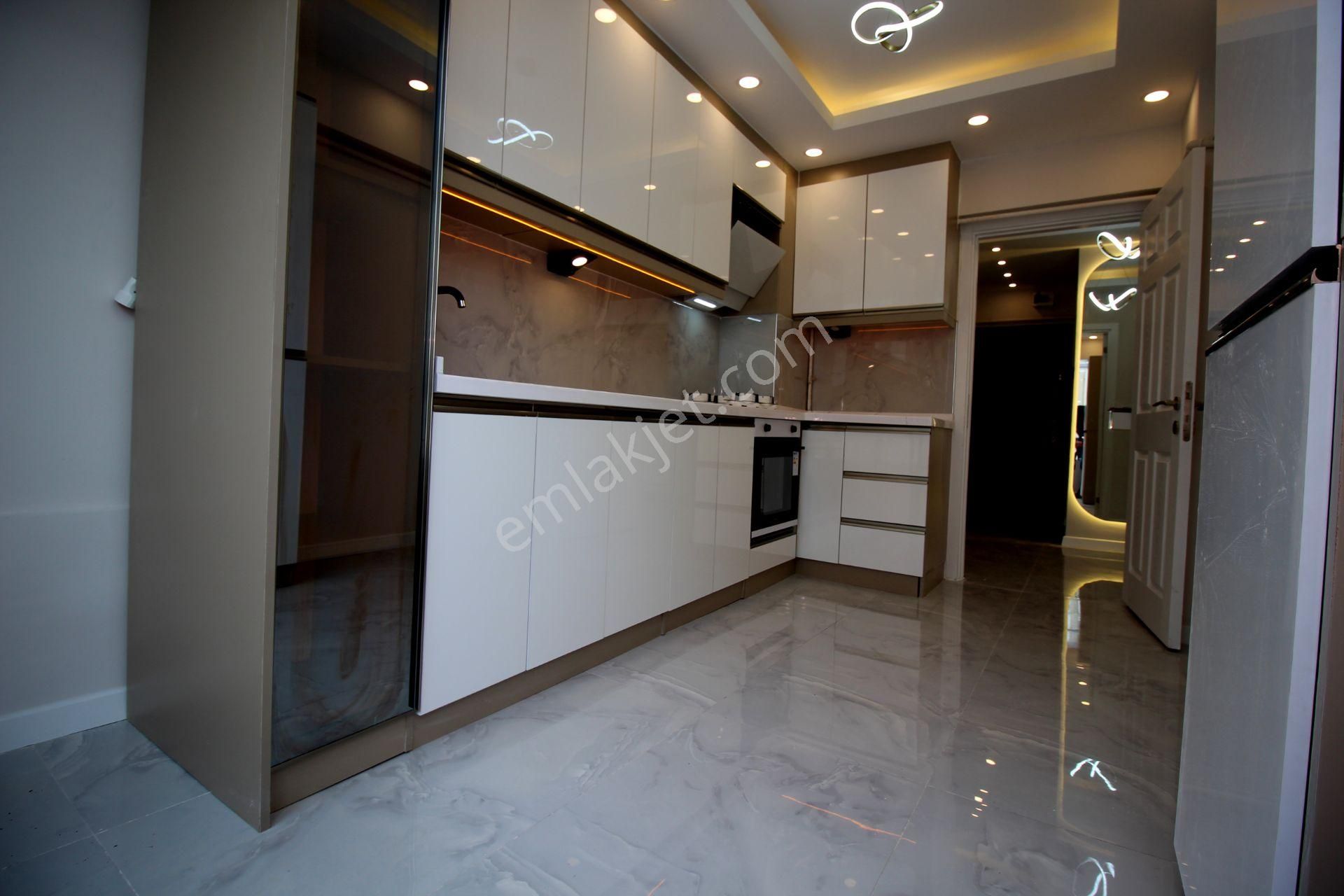 Emre Emlak'tan Pınarbaşı'nda Arakat Ön Cephe Full Yapılı 3+1 Satılık Daire - Görsel 3