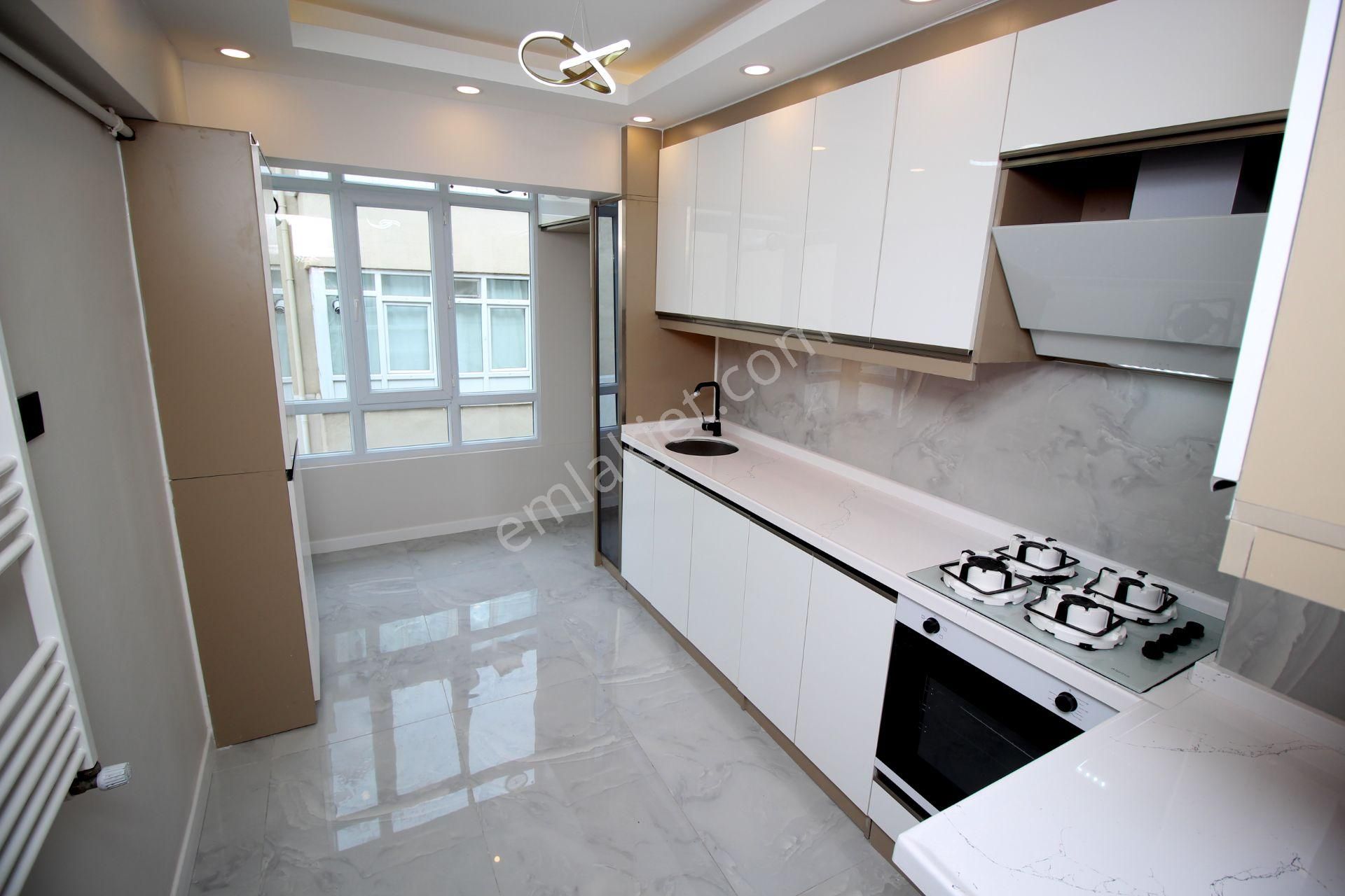 Emre Emlak'tan Pınarbaşı'nda Arakat Ön Cephe Full Yapılı 3+1 Satılık Daire - Görsel 6