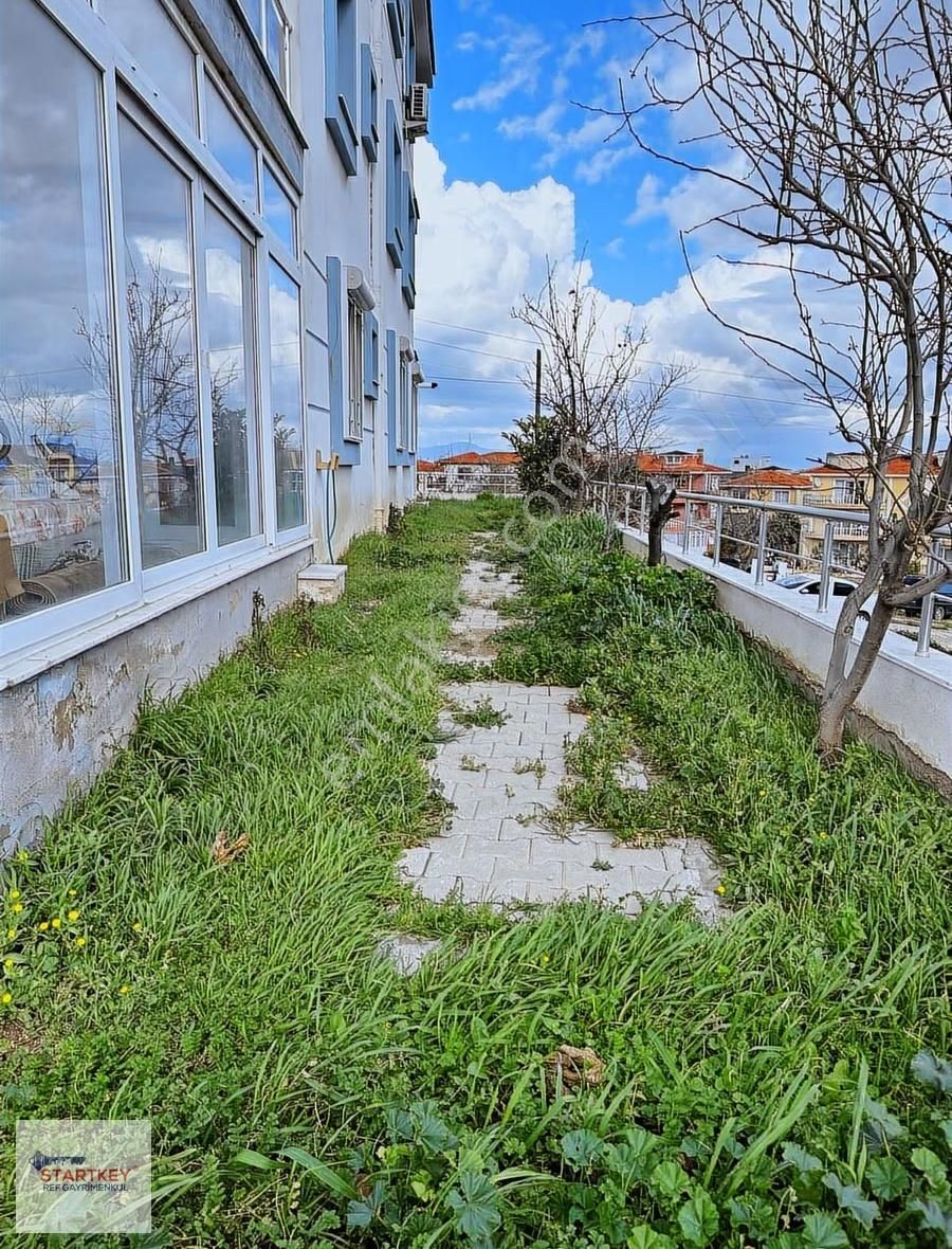Yeni Foça'da Bahçeli, Eşyalı 2+1 Satılık Daire - Görsel 10