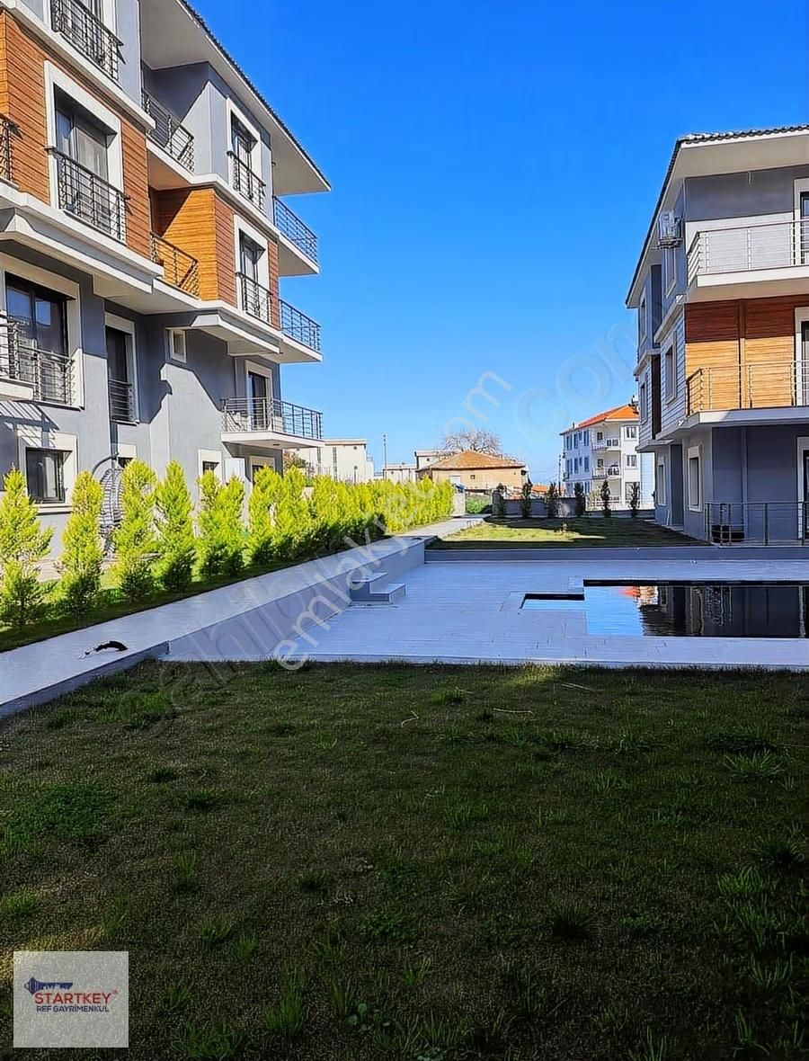 Yeni Foça Havuzlu Sitede Kiralık 1+1 Daire - Görsel 6