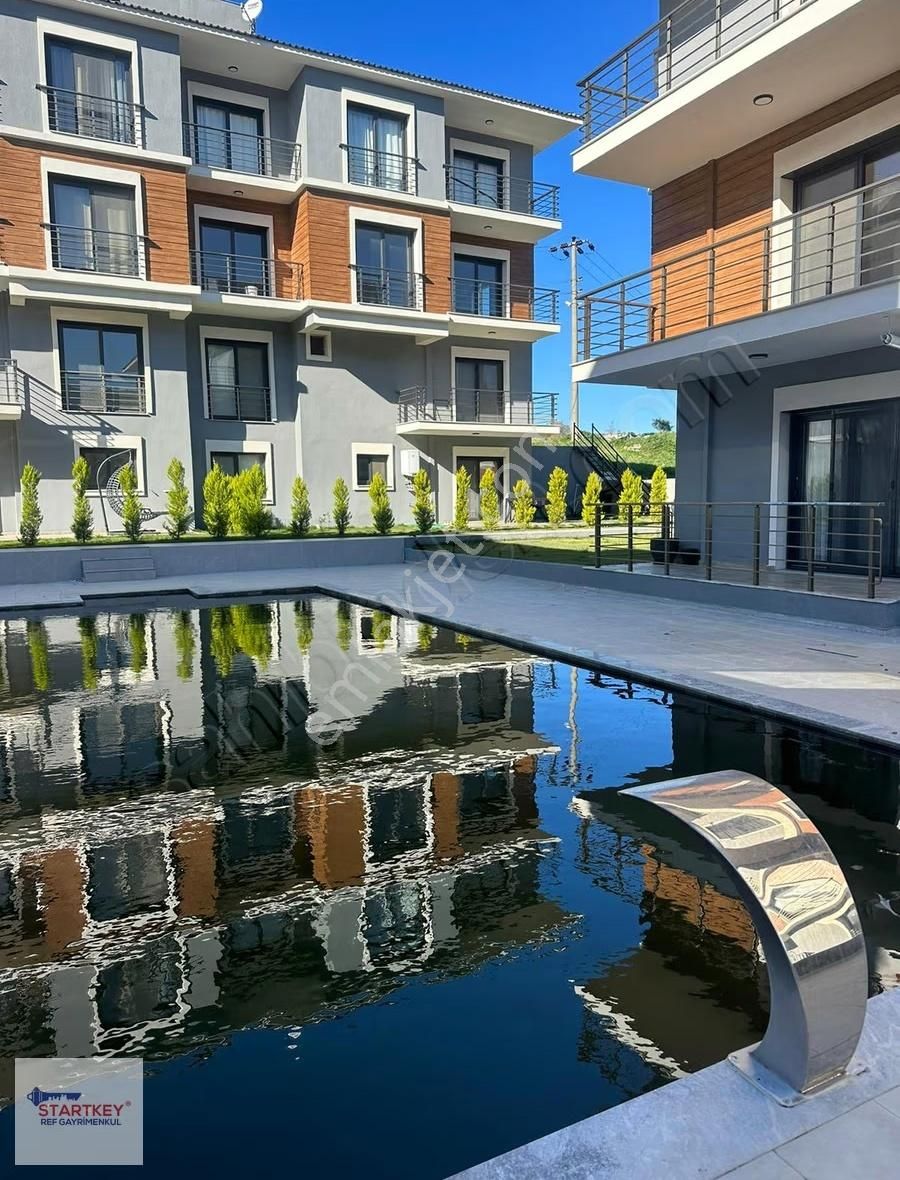 Yeni Foça Havuzlu Sitede Kiralık 1+1 Daire - Görsel 12