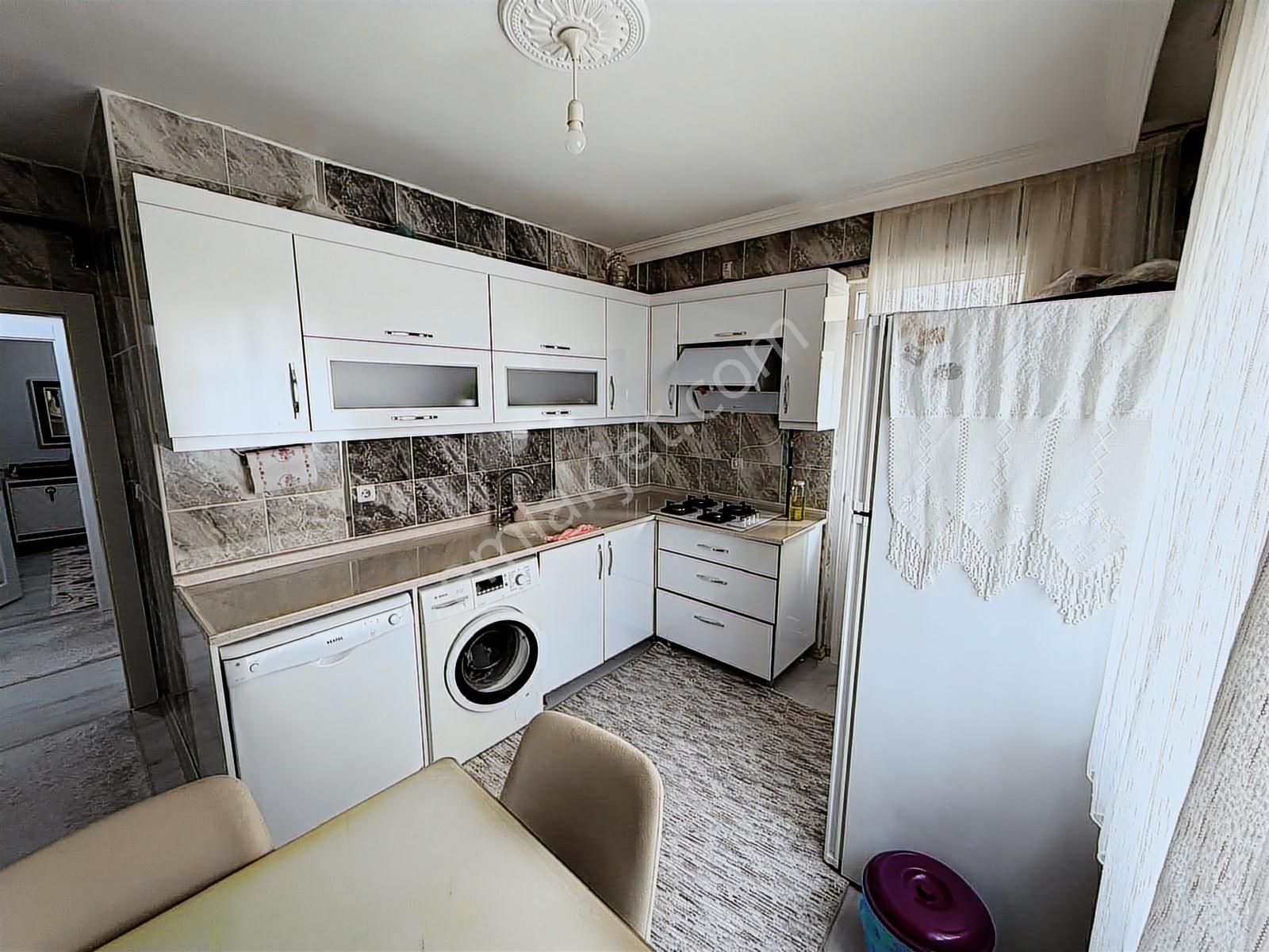 ꧁▇yılmaz'dan▇꧂ara Katta Masrafsız Yapılı Asansörlü 2+1 Daire