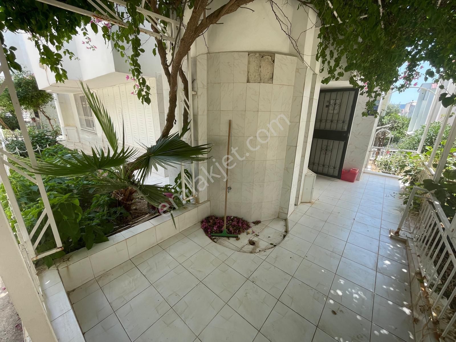 Didim Akbükte Denize Sıfır Sitede Satılık Yazlık - Görsel 2