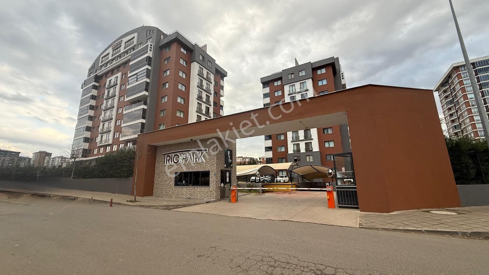 Turyap Hürriyetten Triopark Çorluda 2+1 Kiralık Daire