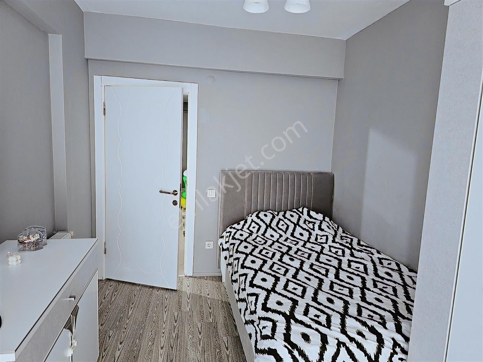 Acill,sınırsız Kredi,havuzlu Sitede Ara Kat 3+1 Daire - Görsel 17