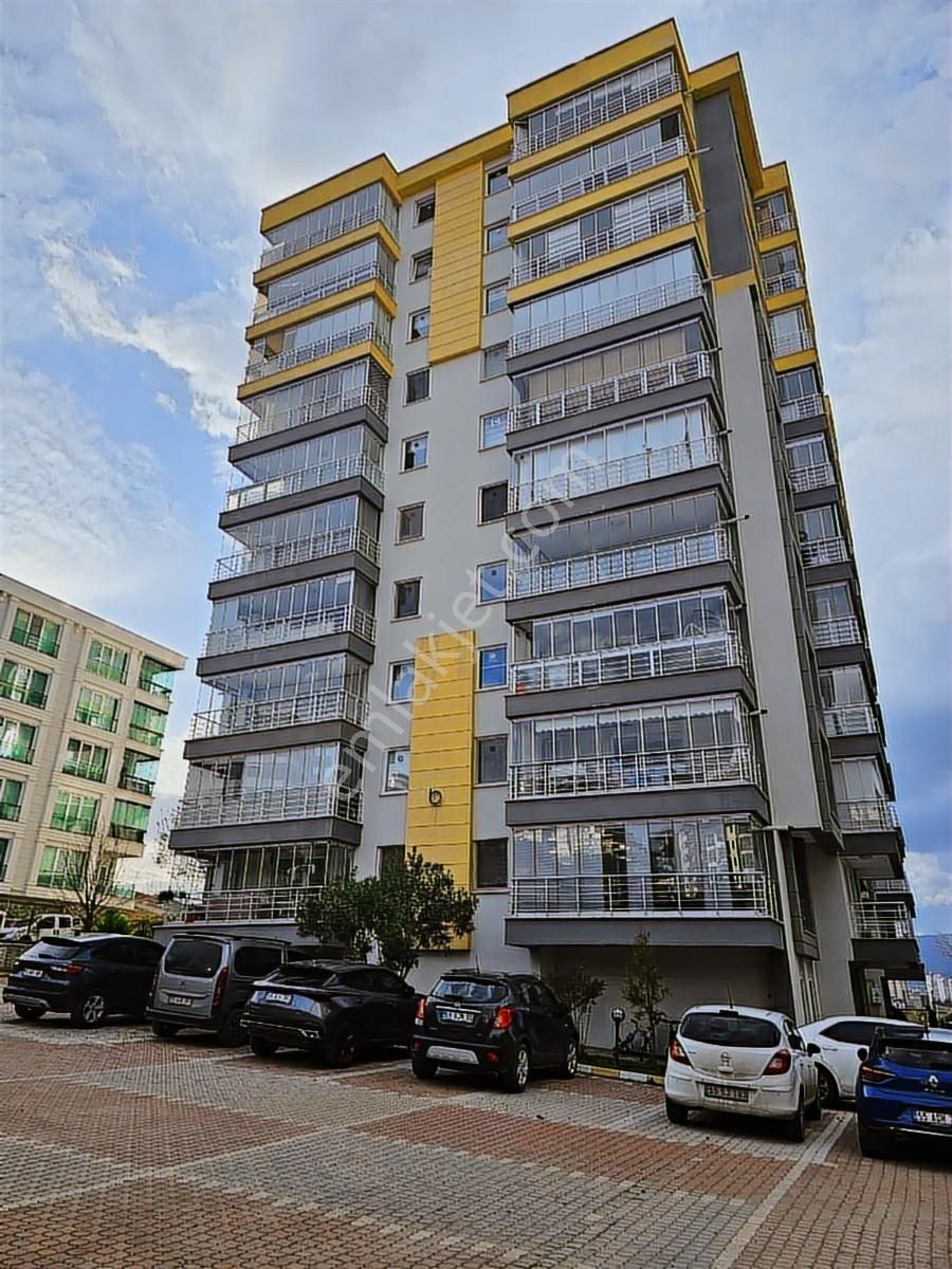 Acill,sınırsız Kredi,havuzlu Sitede Ara Kat 3+1 Daire