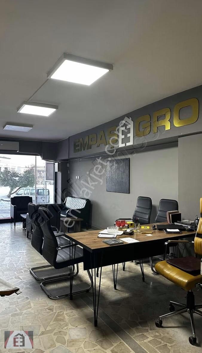 Valiliğin Ve Millet Bahçesinin Karşısında 82 Metrekare İş Yeri - Görsel 6