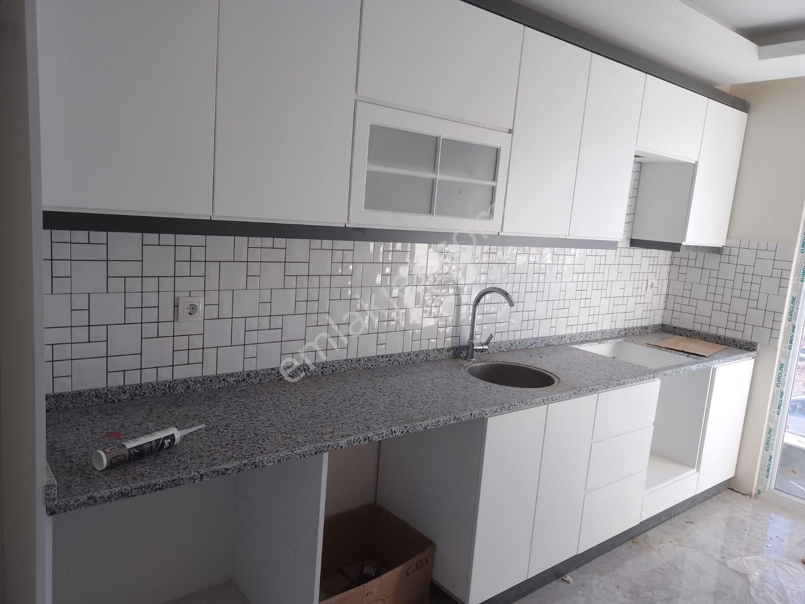 Fevzi Çakmak Mahalesinde 2+1 Sıfır Daire