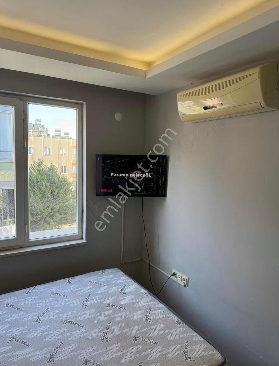 Yeşilyurt Mahallesinde Eşyalı Kiralık 1+1 - Görsel 4