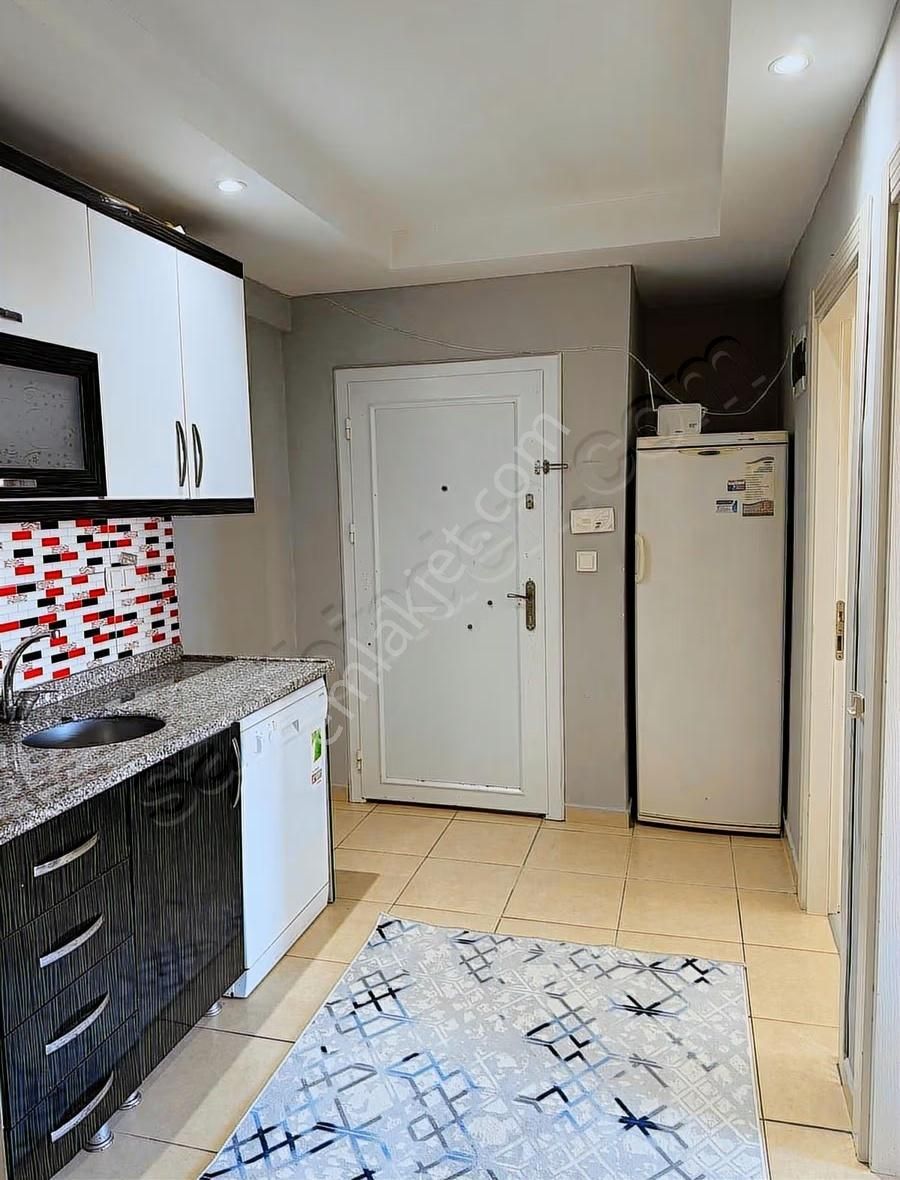 Yeşilyurt Mahallesinde Eşyalı Kiralık 1+1 - Görsel 11