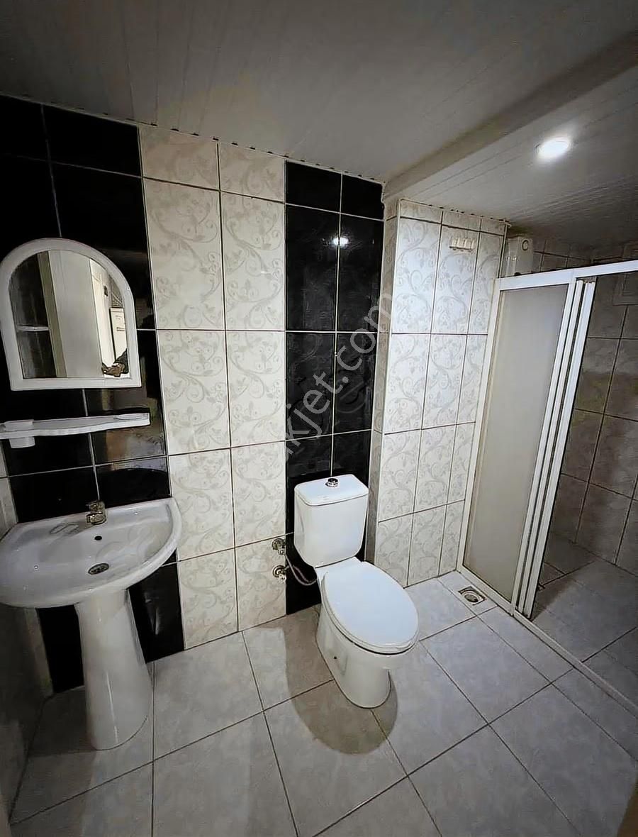 Yeşilyurt Mahallesinde Eşyalı Kiralık 1+1 - Görsel 10