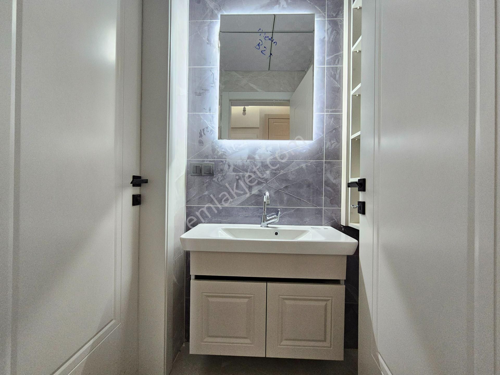 Parsana Mahallesinde Cadde Cepheli 3+1 Lüx Sıfır Fırsat Daire - Görsel 9