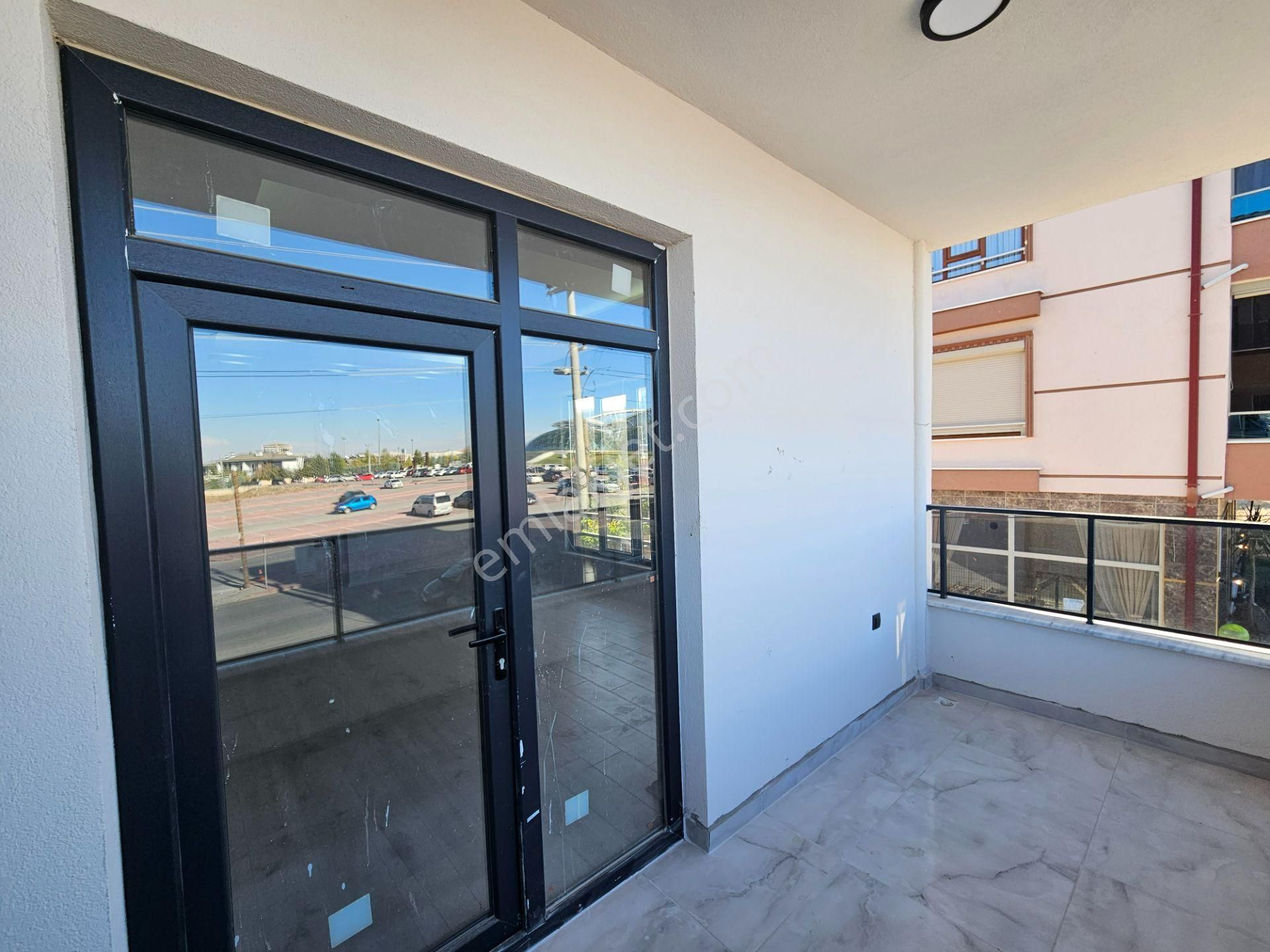 Parsana Mahallesinde Cadde Cepheli 3+1 Lüx Sıfır Fırsat Daire - Görsel 3