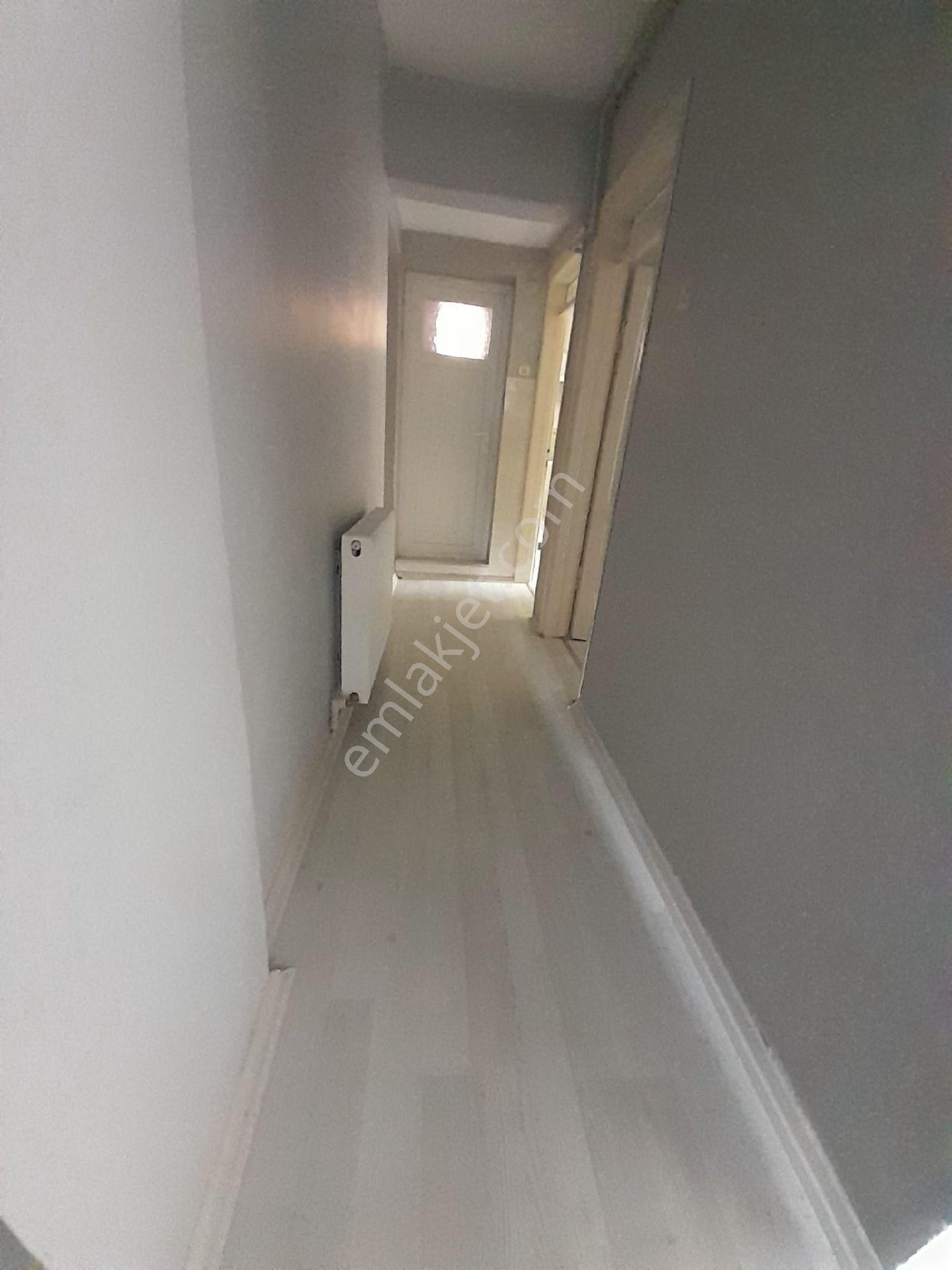 Refet Bele Mahallesi'nde 2+1 Kapalı Mutfak Doğalgazlı - Görsel 6