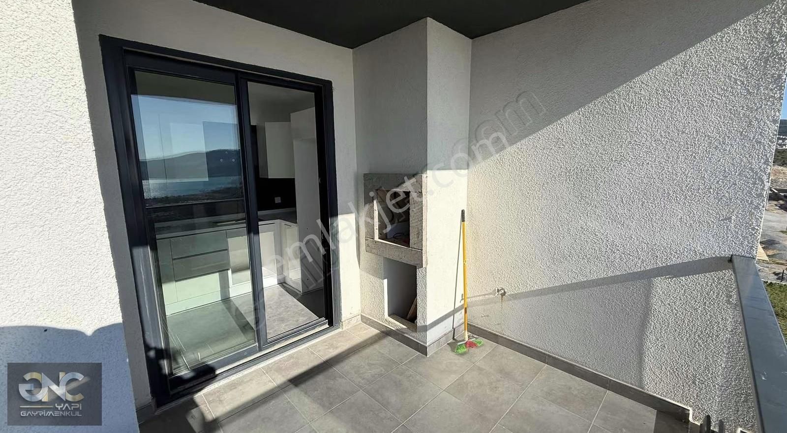 Olimpik Havuzlu Kesintisiz Deniz Manzaralı 2+1 Daire - Görsel 11