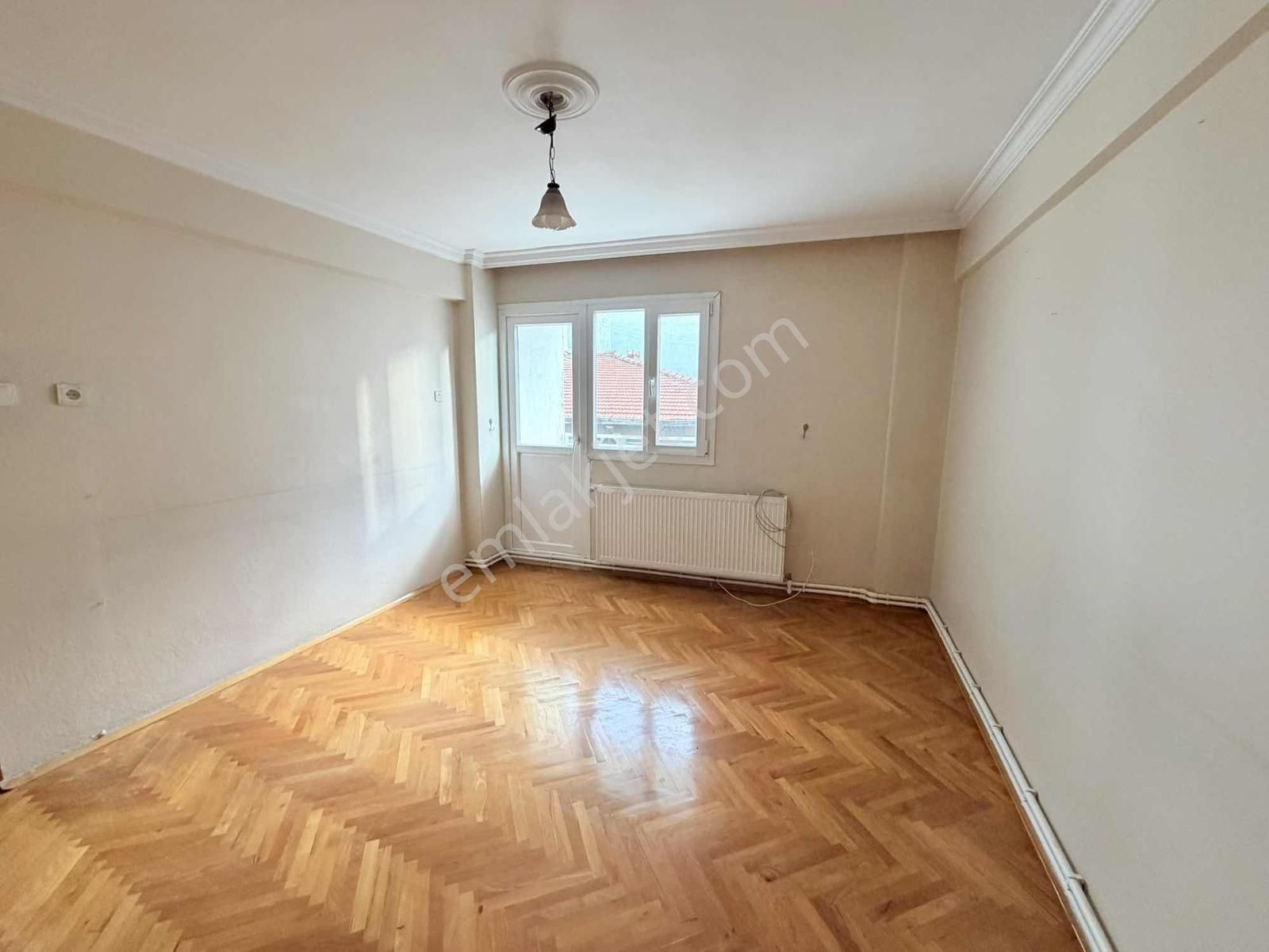 Tarihi Asansör Sokağı 3+1 125 M2 Doğalgazlı Arakat Kiralık Daire - Görsel 15