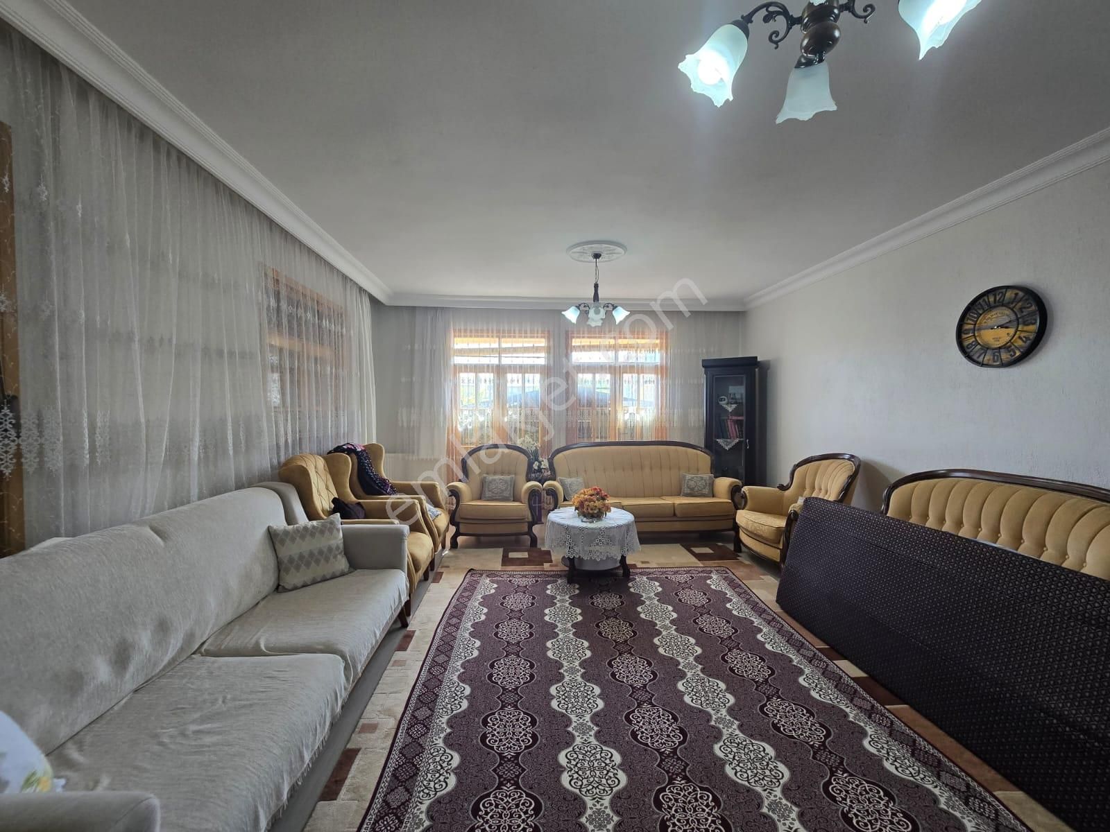 Mehmet Akif Mahallesi Satılık Müstakil 7+2 Daire - Görsel 5