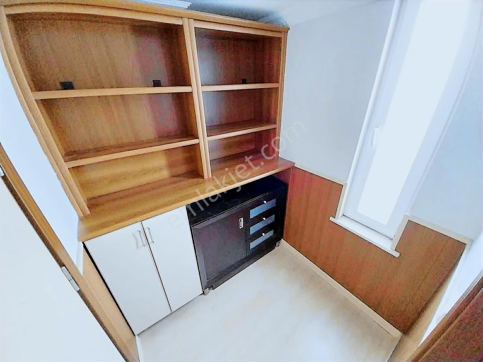 Meydan Kavağında Site İçerisinde Güvenlikli Havuzlu Geniş 3+1 - Görsel 12