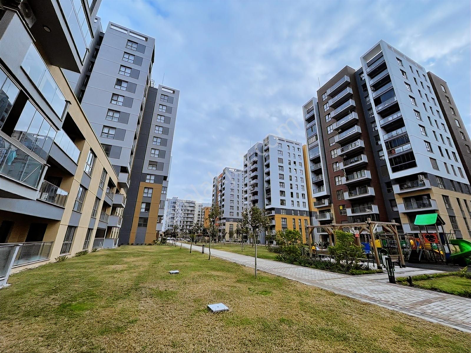 Antalya Sur Park Manzaralı Daire 3+1..142m2 Kat 2