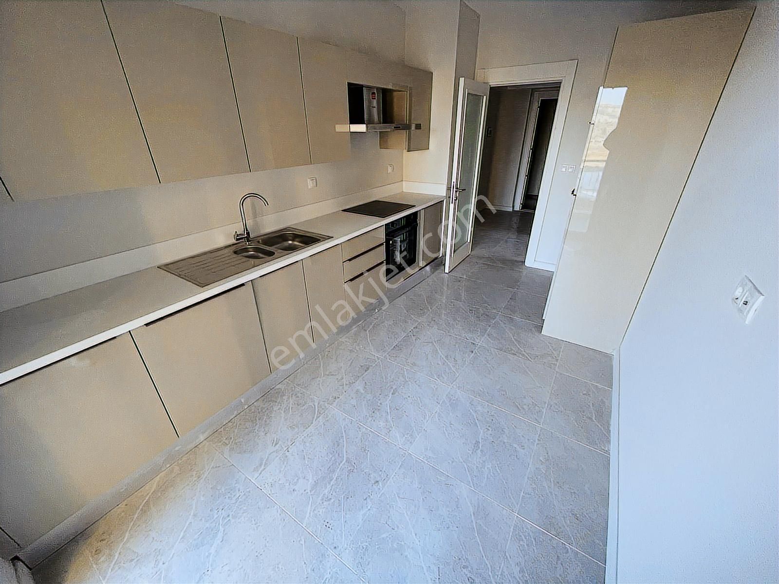 Antalya Sur Park Manzaralı Daire 3+1..142m2 Kat 2 - Görsel 6