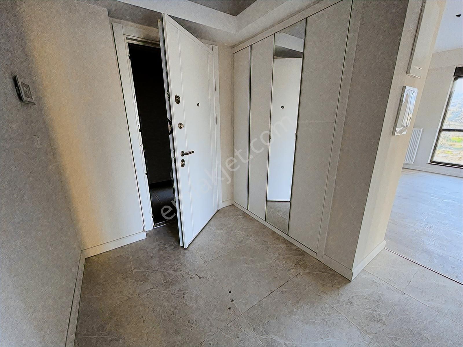 Antalya Sur Park Manzaralı Daire 3+1..142m2 Kat 2 - Görsel 8