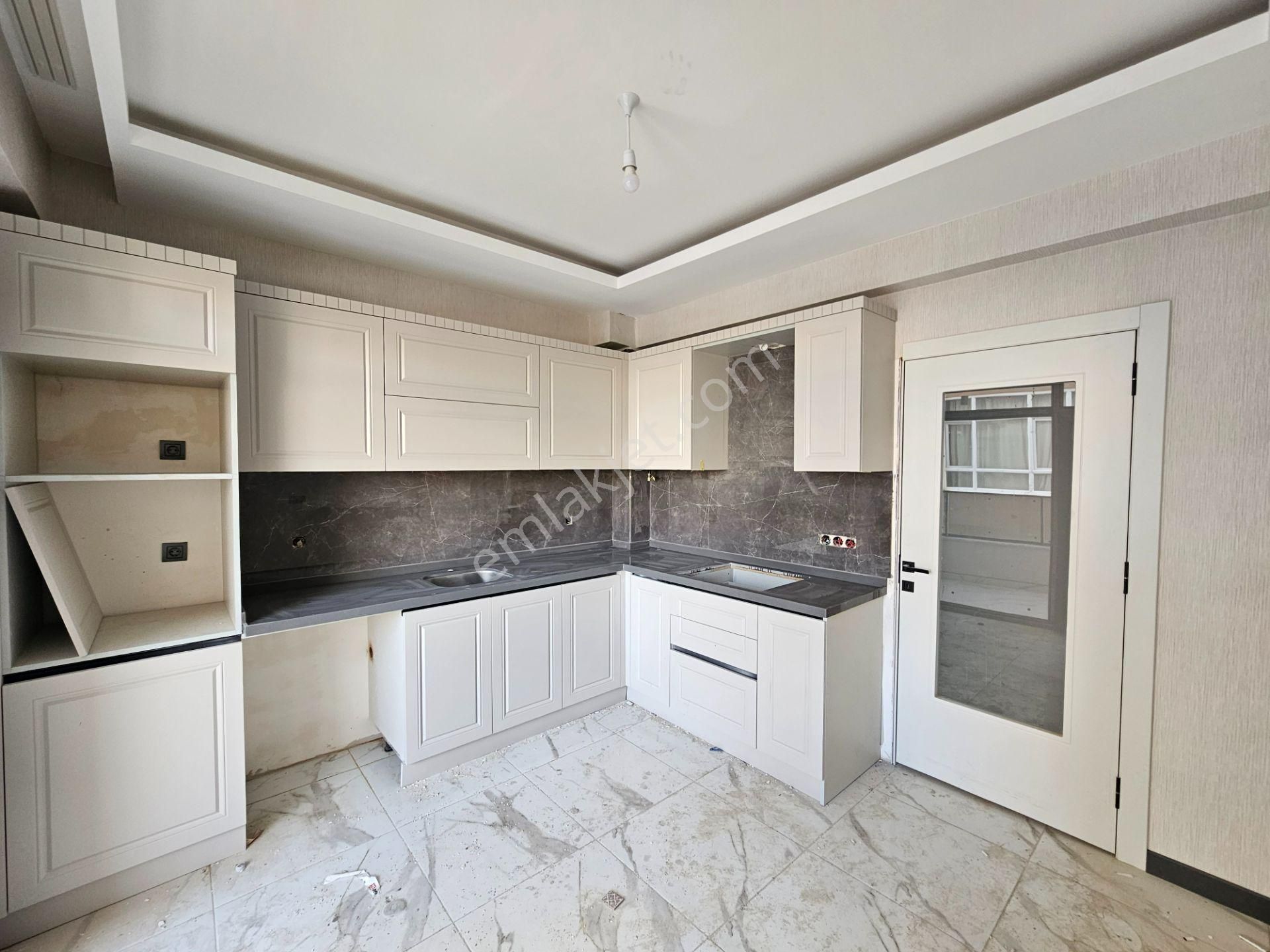 Hocacihan Hanaybaşı Mahallesinde 2+1 Satılık Cadde Üzeri Lüx Fırsat Daireler