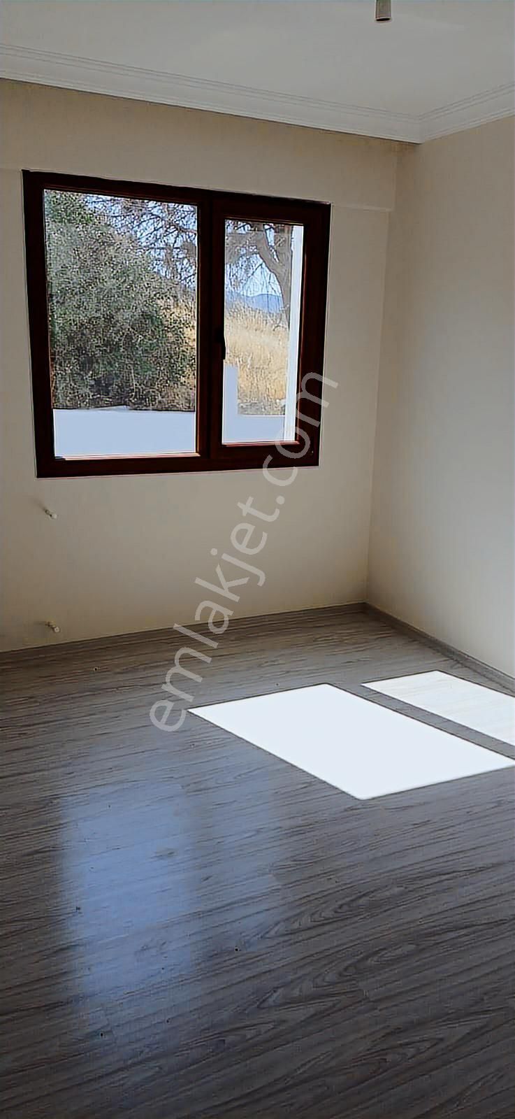 İzmir Foça Yenibağarasında Yılın Son Fırsatı 2+1 Daire - Görsel 9