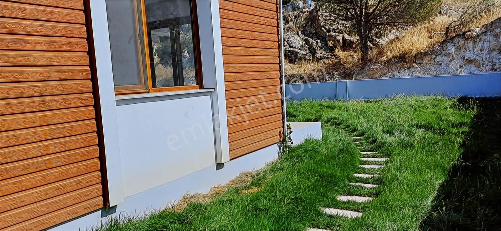 İzmir Foça Yenibağarasında Yılın Son Fırsatı 2+1 Daire - Görsel 12