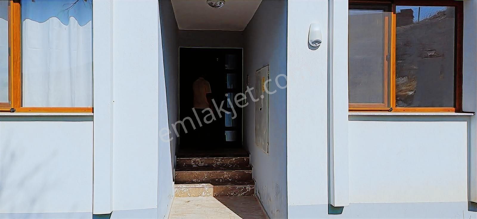 İzmir Foça Yenibağarasında Yılın Son Fırsatı 2+1 Daire - Görsel 14