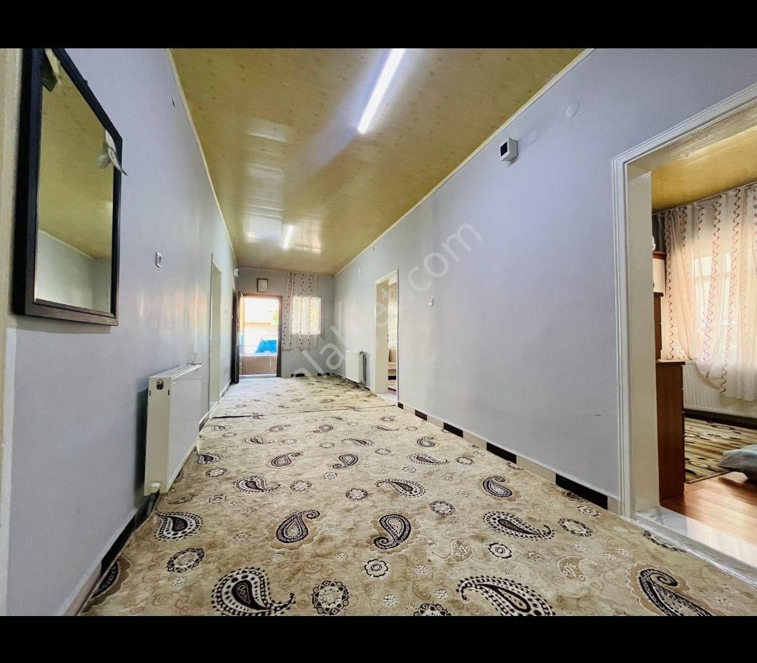 Hanaybaşı Mahallesinde Satılık 4+1 Müstakil Ev & 389 M² Arsa - Görsel 12