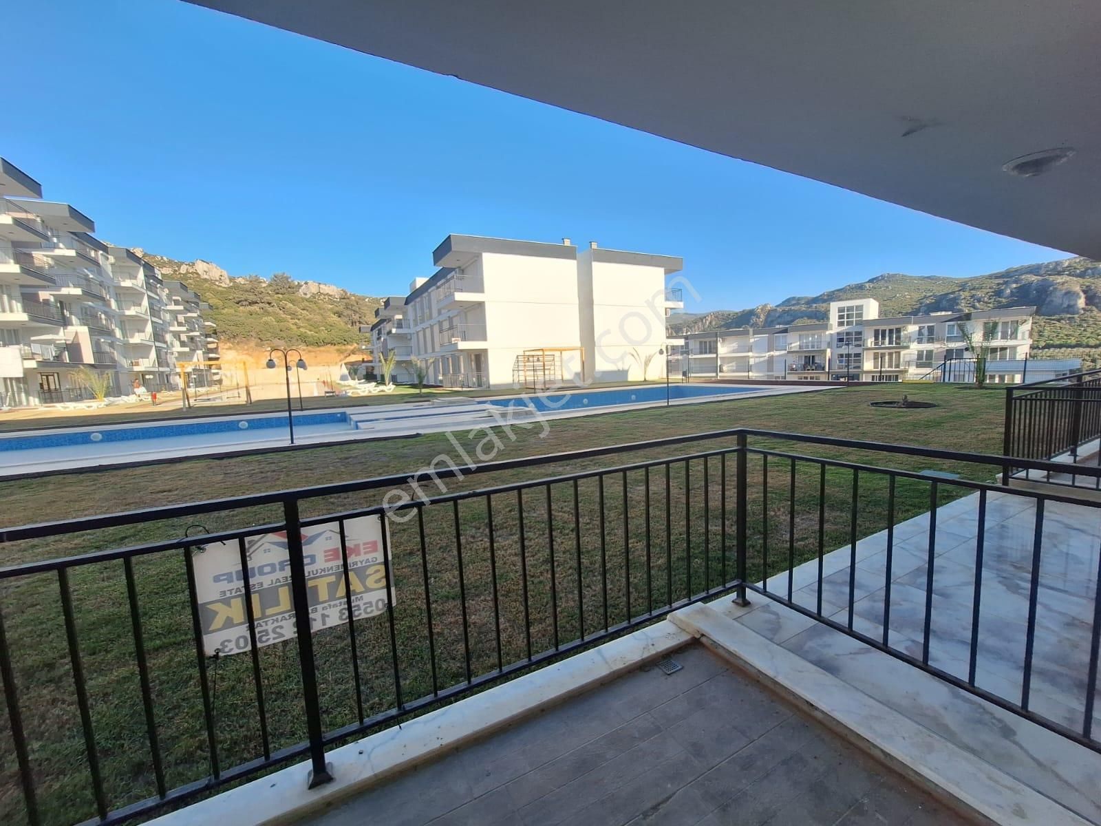 Kuşadası Eşin Vadi'de Yüksek Giriş Doğa Ve Havuz Manzaralı 2+1