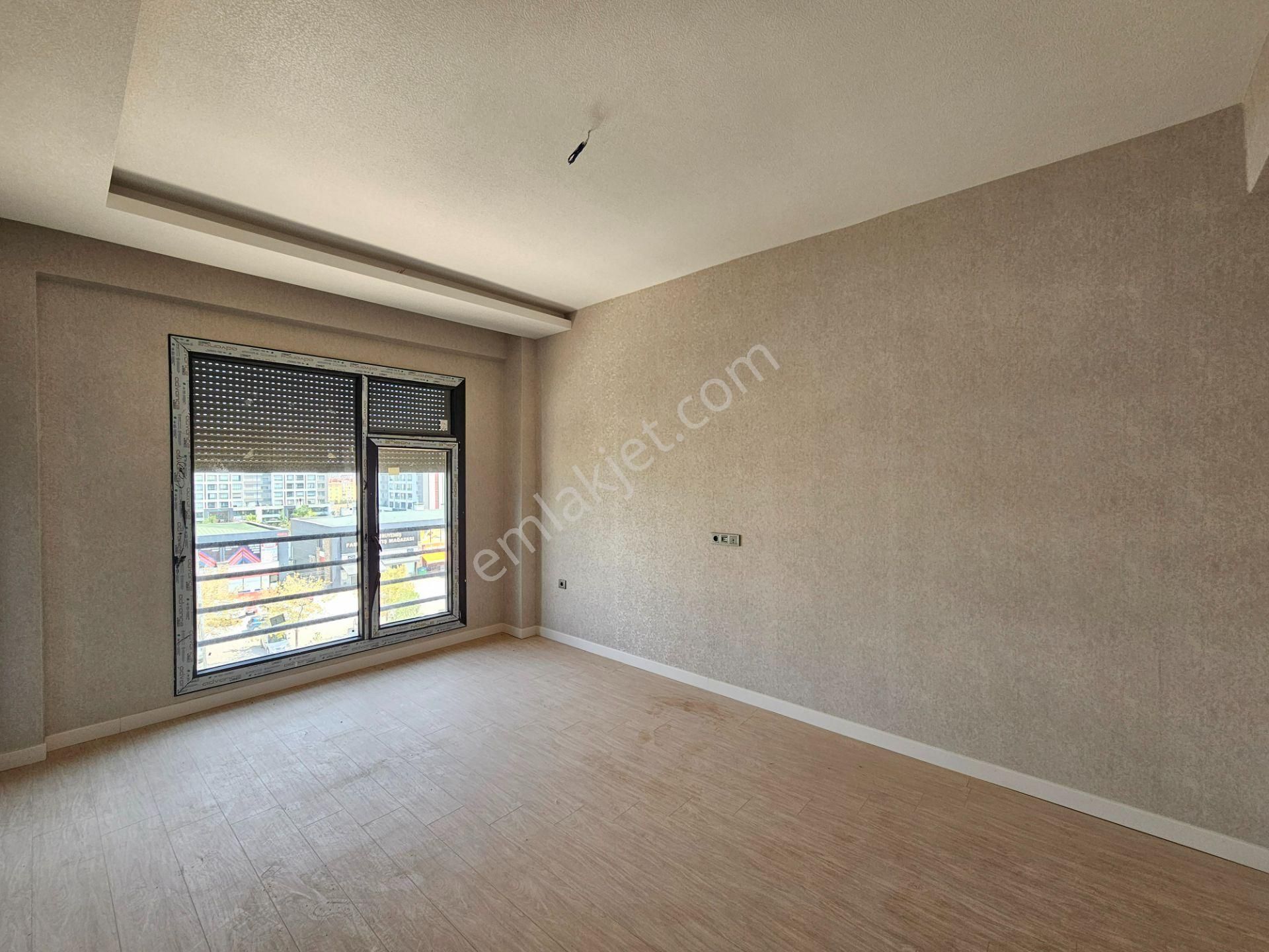 Beyhekim Caddesinde Akıllı Ev Sistemli 4+1 Fırsat Ultra Lüx Daire - Görsel 3