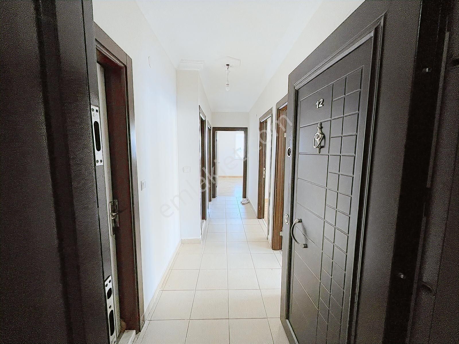 Antalya Ünsal'da Satılık 2+1 125 M2 Fırsat Daire! - Görsel 2