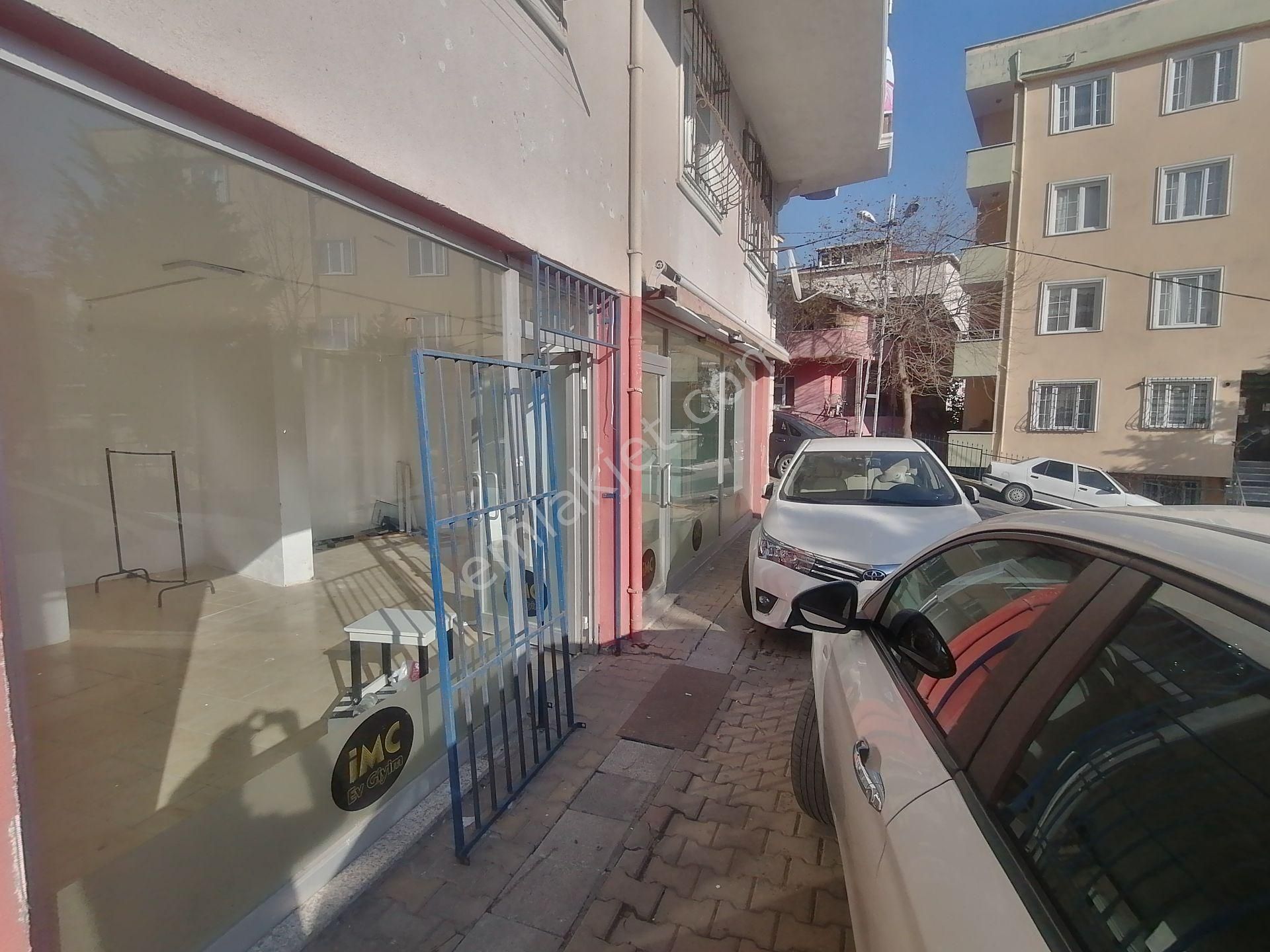 Pendik Esenyalıda İskanlı Satılık Krediye Uygun 60m2 Dükkan - Görsel 25