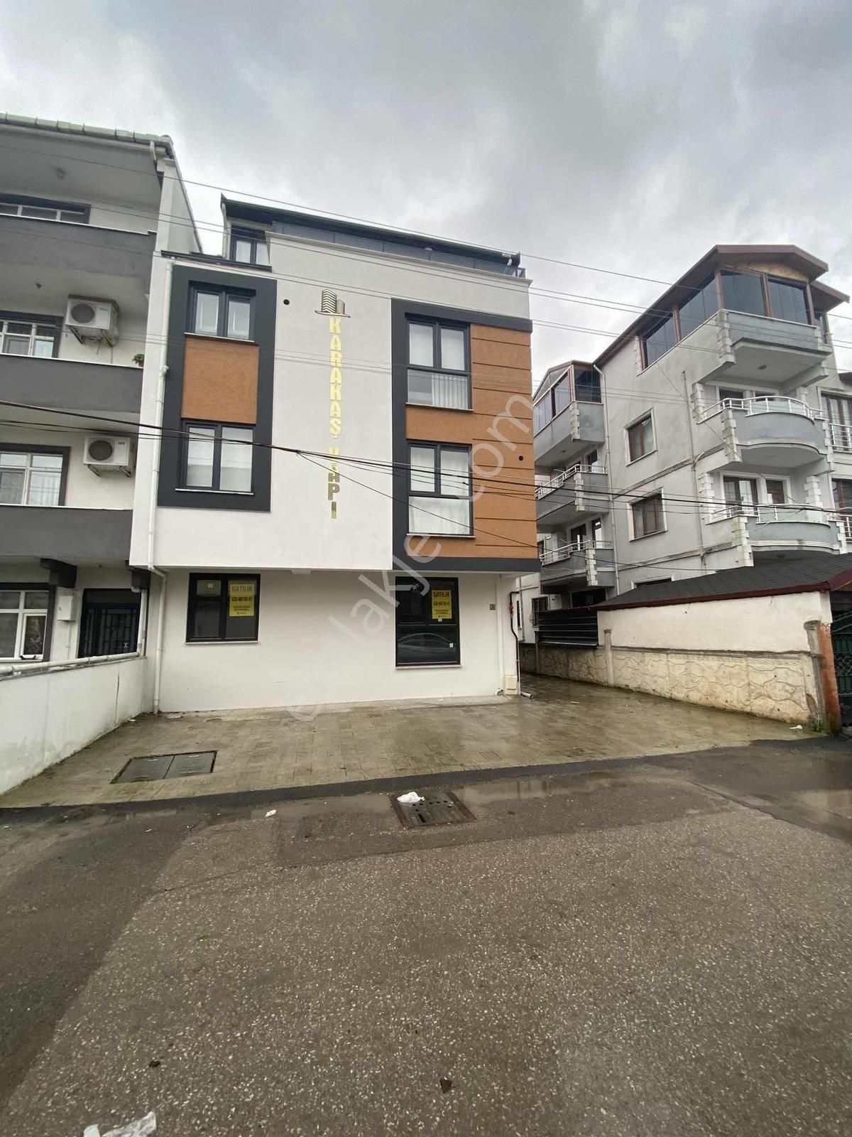 Kartepe Dumlupınar 1+1 İş Yeri