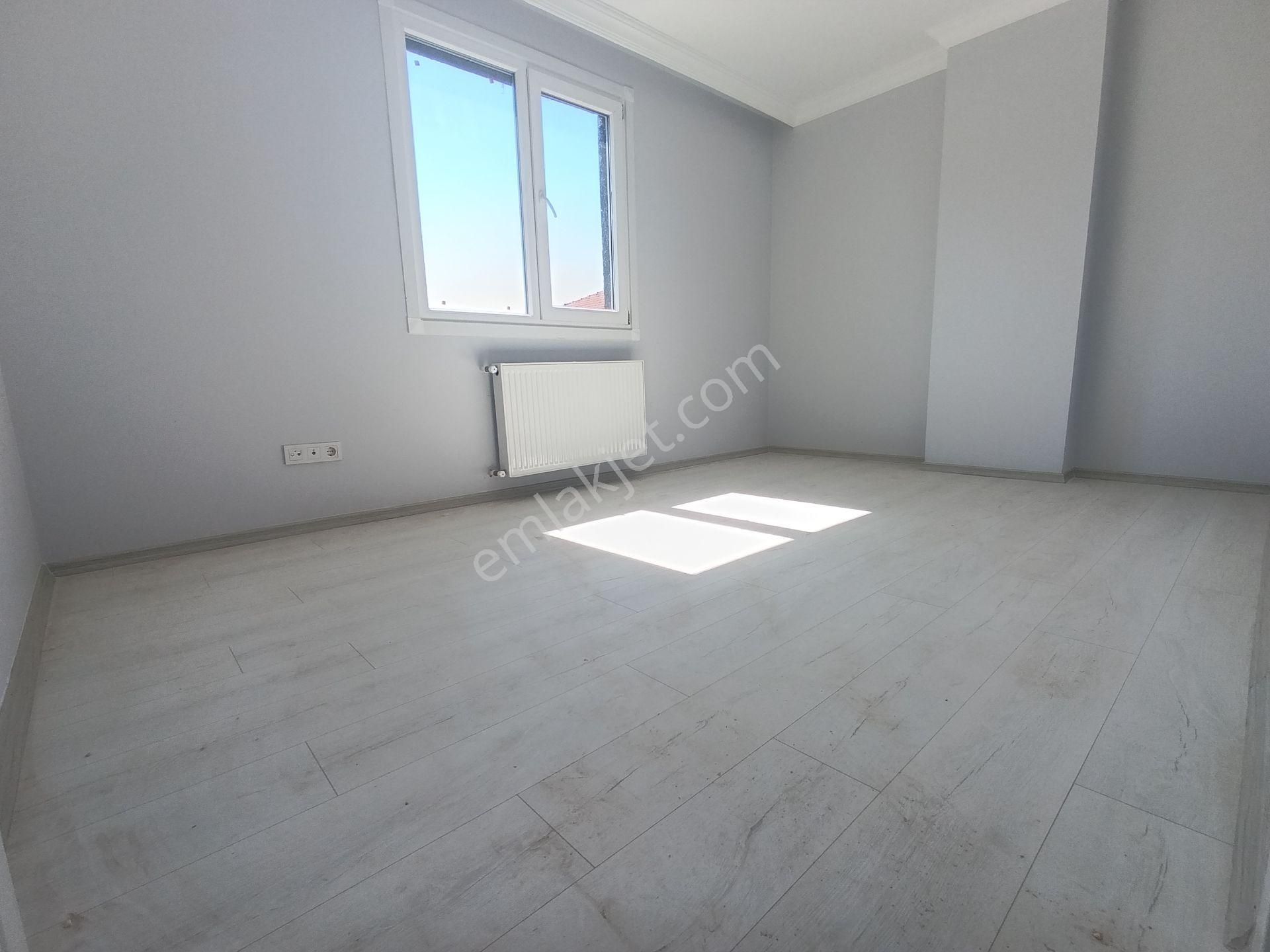 Pendik Güzelyalıda E-5 Altı Yol Üstü Satılık 4+2 Asansör Otoparklı Lüks Dubles - Görsel 9