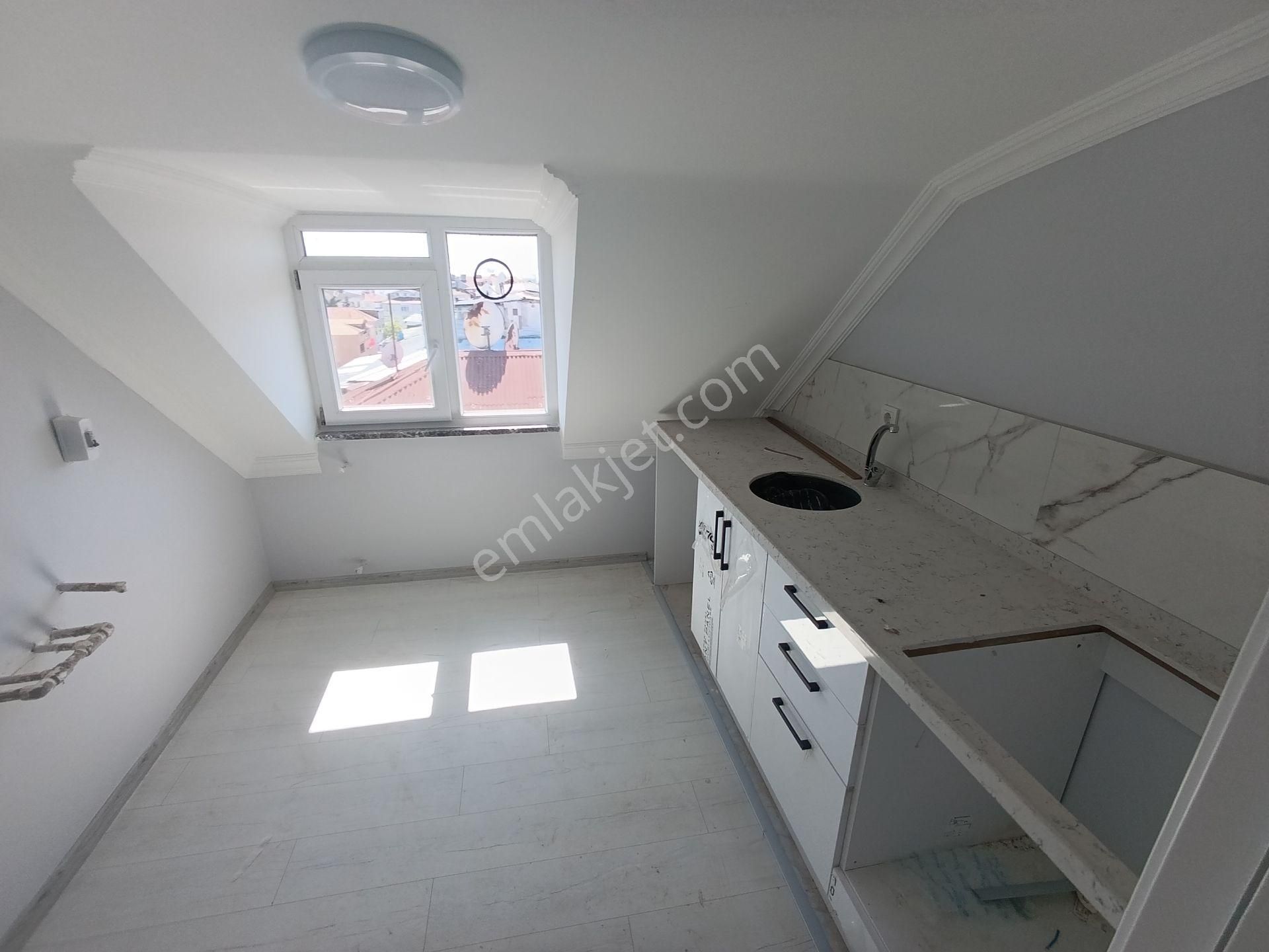 Pendik Güzelyalıda E-5 Altı Yol Üstü Satılık 4+2 Asansör Otoparklı Lüks Dubles - Görsel 25