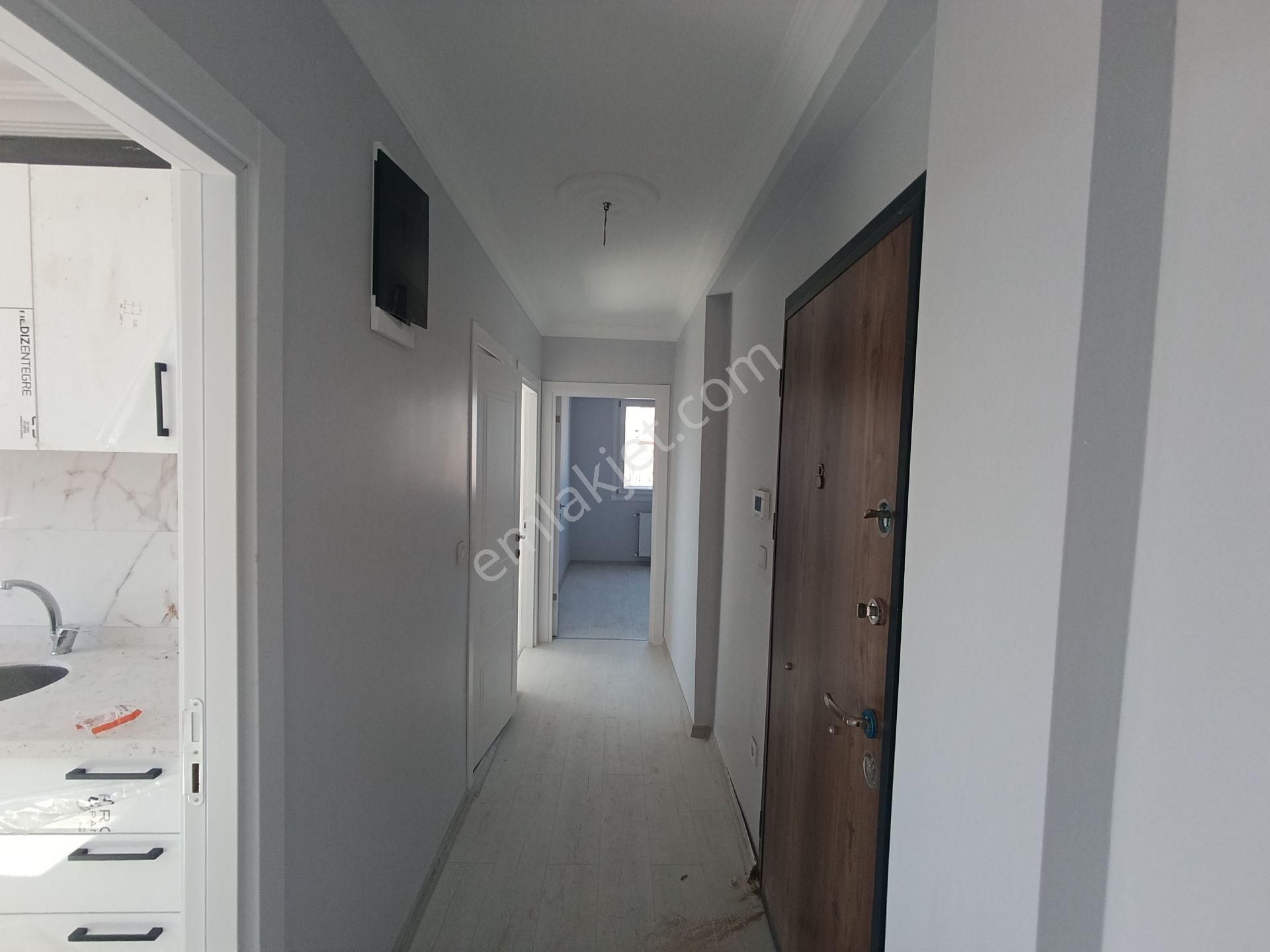 Pendik Güzelyalıda E-5 Altı Yol Üstü Satılık 4+2 Asansör Otoparklı Lüks Dubles - Görsel 13