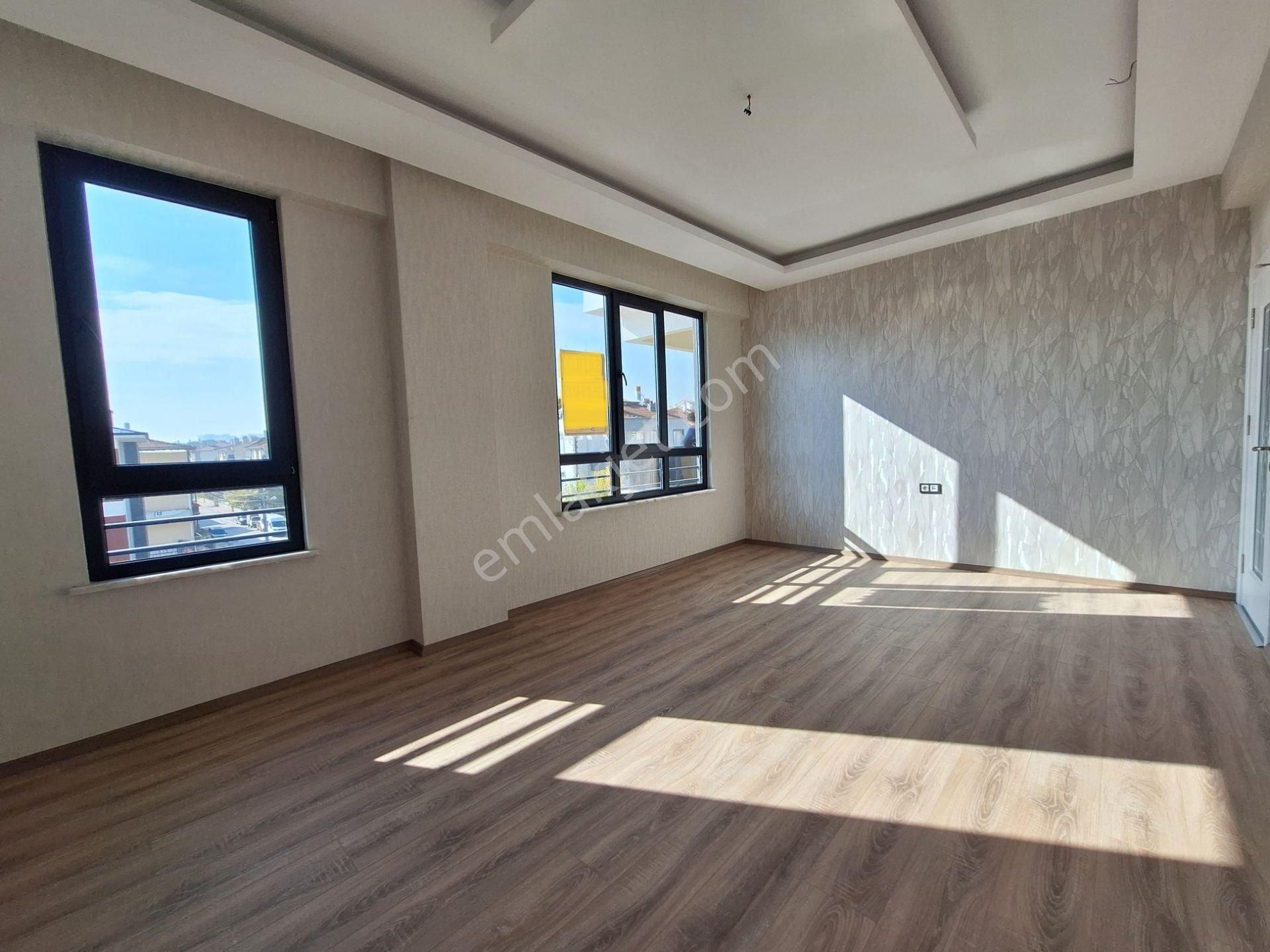 Akşemsettin Mahallesinde Satılık Site İçi 3+1 Lüx Sıfır Fırsat Daireler - Görsel 3