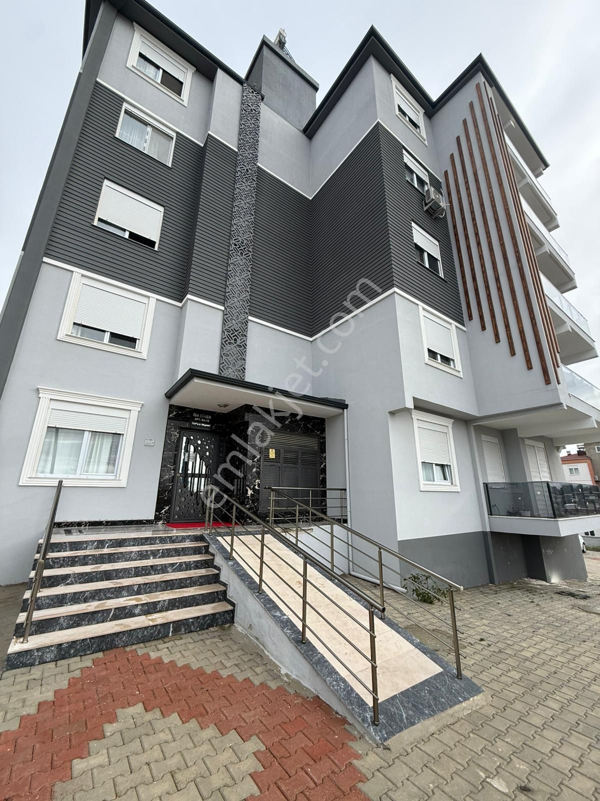 Aksu Mah. 2+1 Herşeyi Ayrı Manzaralı Geniş Kiralık Daire - Görsel 2