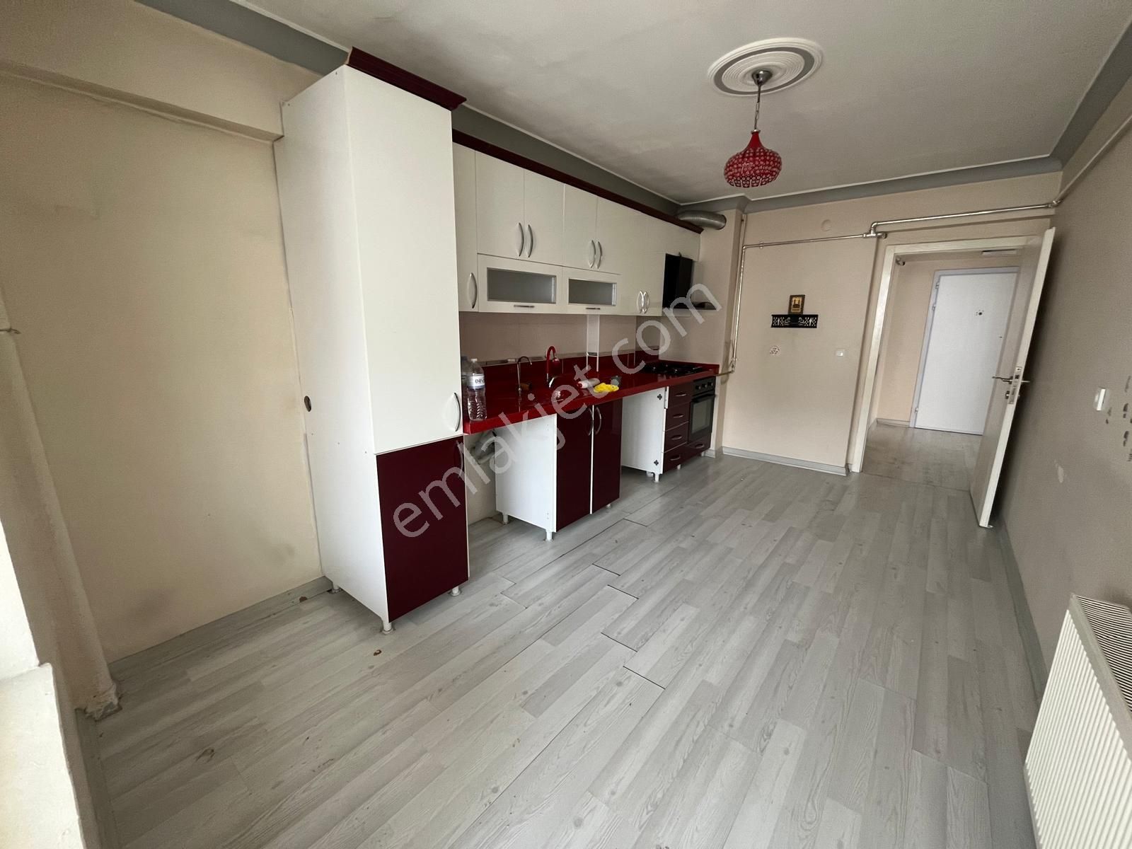 Ankara Keçiörende Cad Üzerinde Katta Asansörlü 130m2 Net Oturum Alanı Daire - Görsel 4