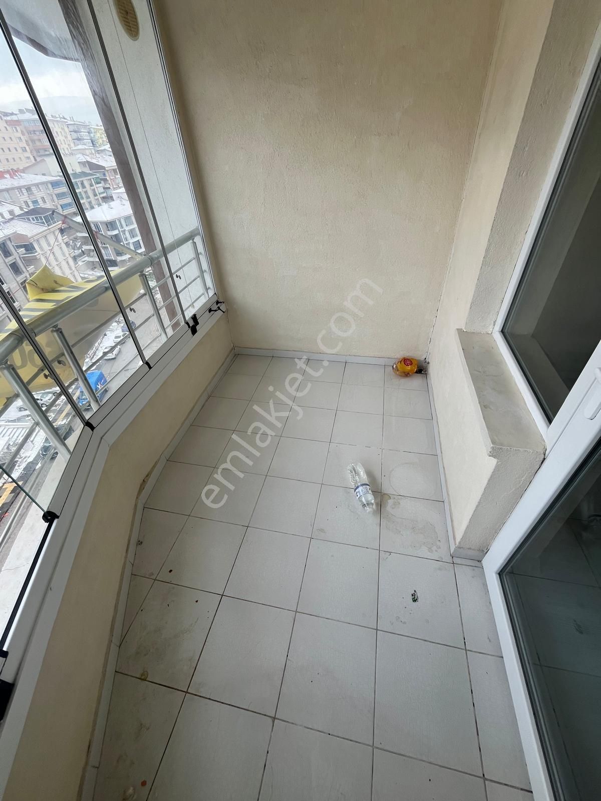 Ankara Keçiörende Cad Üzerinde Katta Asansörlü 130m2 Net Oturum Alanı Daire - Görsel 14