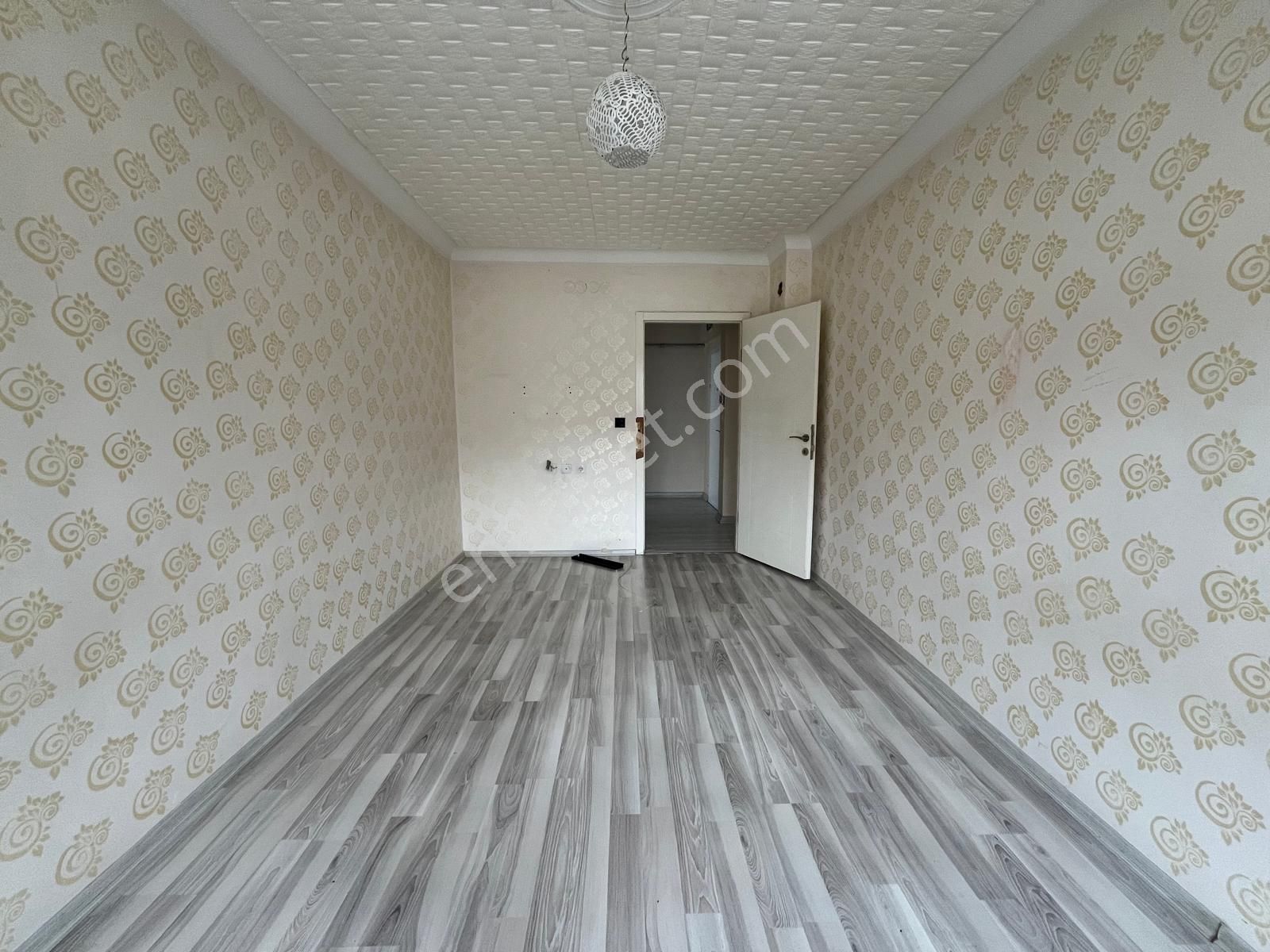 Ankara Keçiörende Cad Üzerinde Katta Asansörlü 130m2 Net Oturum Alanı Daire - Görsel 17