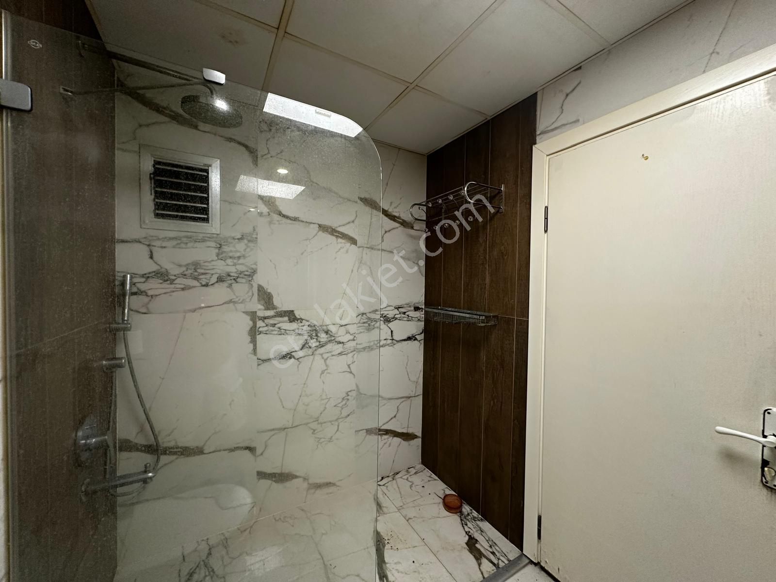 Kuşadası Marinada Denize İlk Sıra 24 Saat Güvenlikli Havuzlu Sitede - Görsel 14