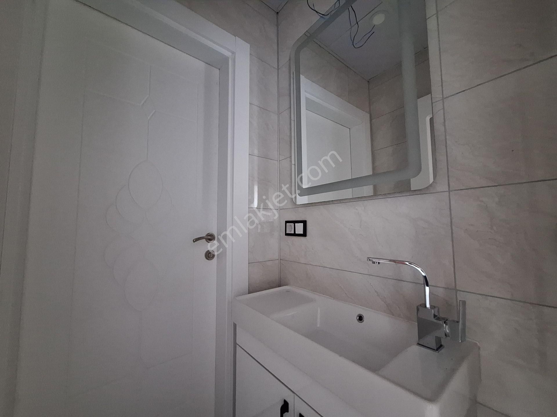 Akşemsettin Mahallesinde Satılık Site İçi 2+1 Lüx Sıfır Fırsat Daireler - Görsel 9