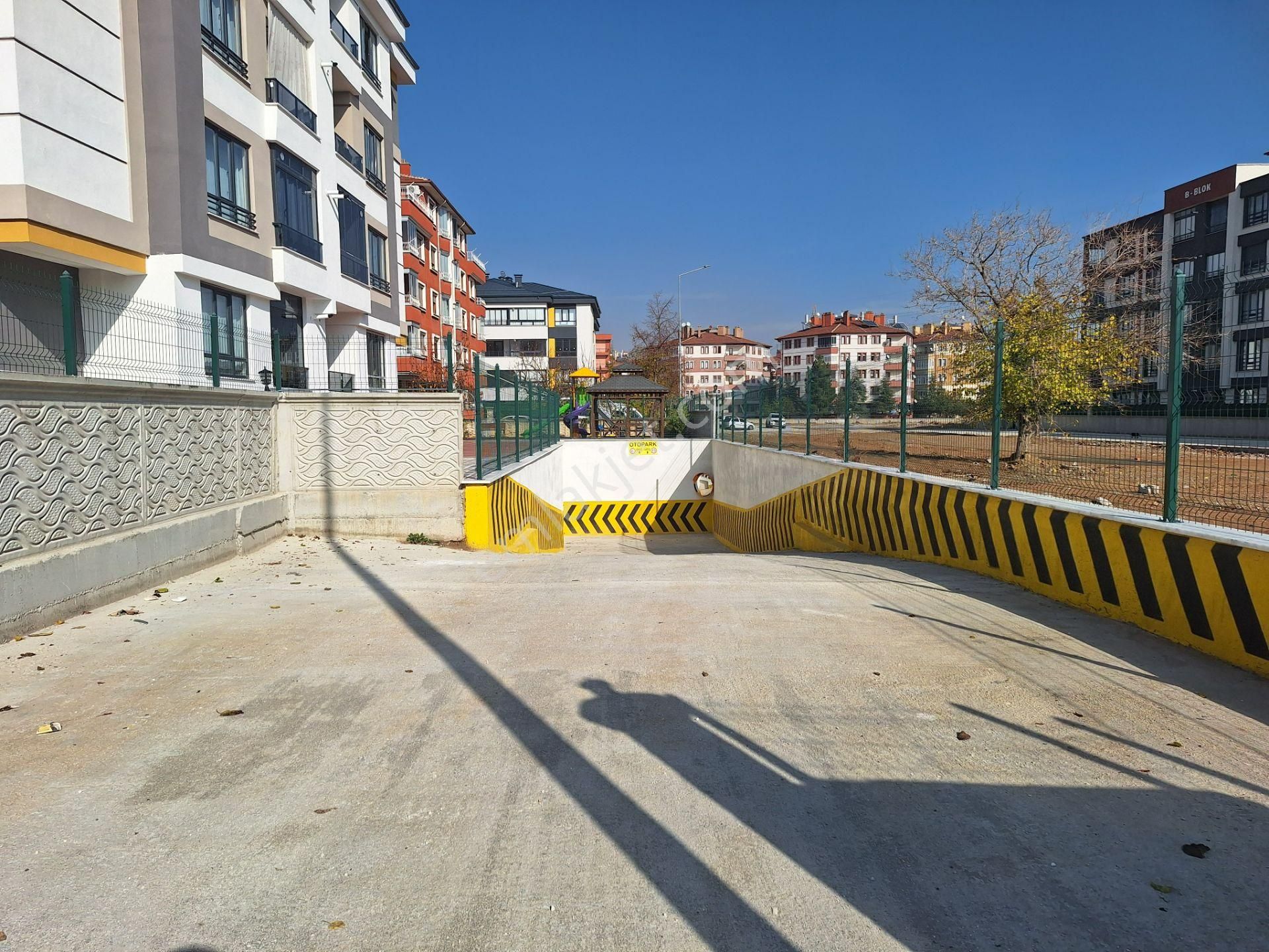 Akşemsettin Mahallesinde Satılık Site İçi 2+1 Lüx Sıfır Fırsat Daireler - Görsel 15