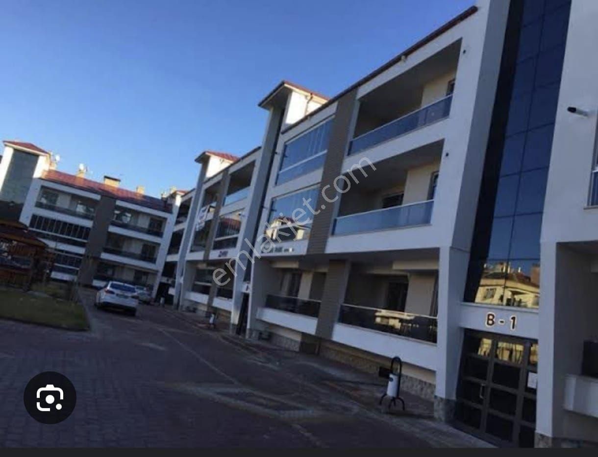 Ahmet Yesevi Caddesine Yakın 2+1 Daire Site İçi Sıfır Ayarında - Görsel 3