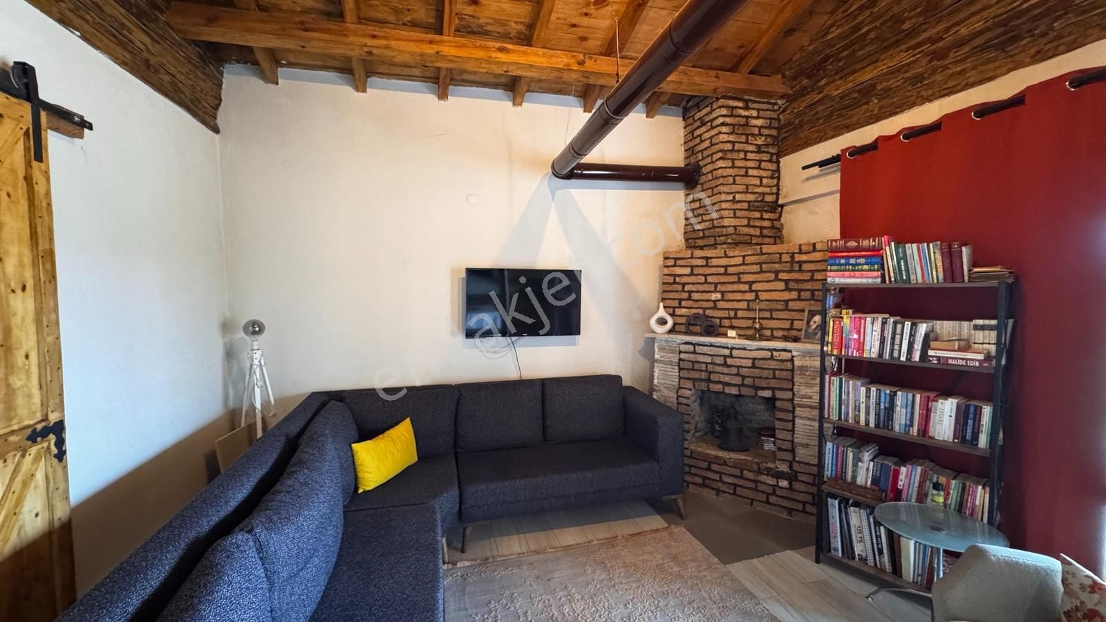 Gönen Merkeze 10 Dk 523 M2 Arsa İçinde Şömineli Müstakil Ev - Görsel 14