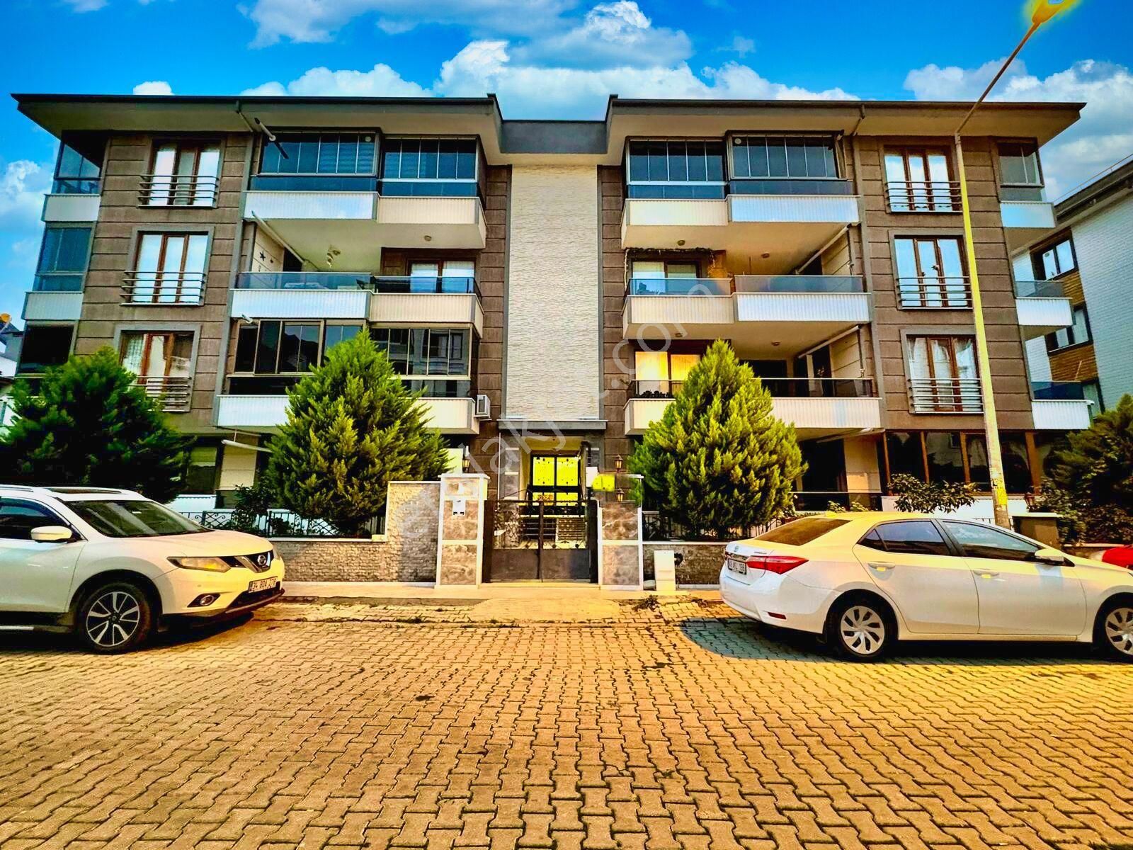 🛑🛑aktif'ten Akçay'da Ayrı Mutfaklı Ve Ebeveyn Banyolu Kullanışlı Ferah Satılık 3+1 Daire